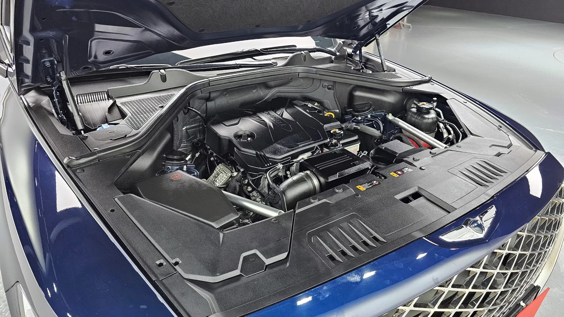 Genesis GV80 2.5T Gasoline 2WD, 2021 г. 28091 км. — фото 6
