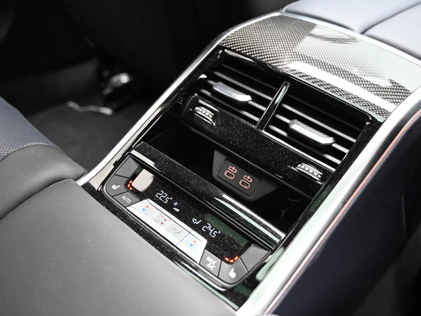 BMW 8-Series M850i xDrive Gran Coupe, 2024 г. 18159 км. — фото 16
