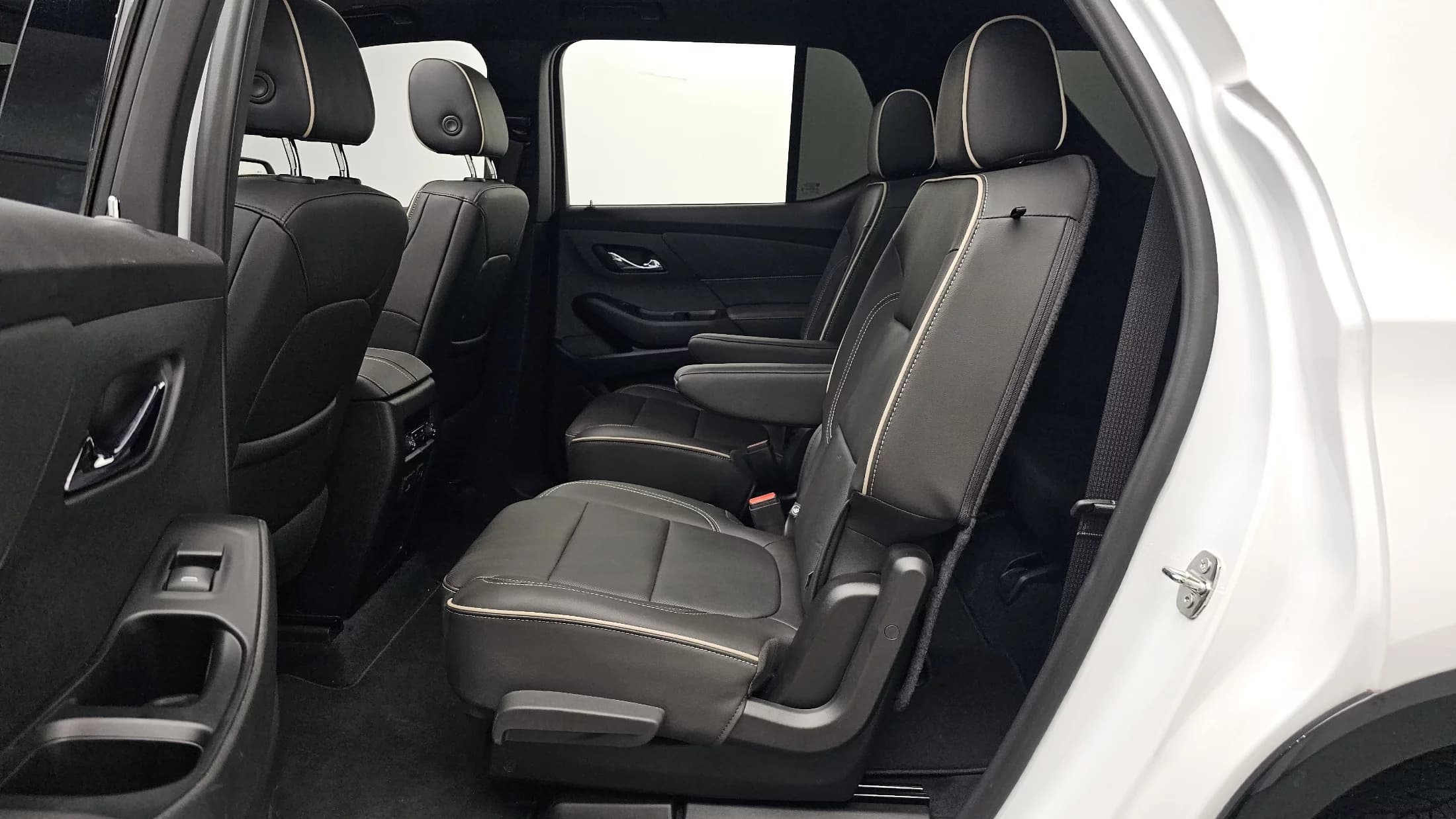 Daewoo Traverse 3.6 AWD Redline, 2023 г. 21949 км. — фото 12