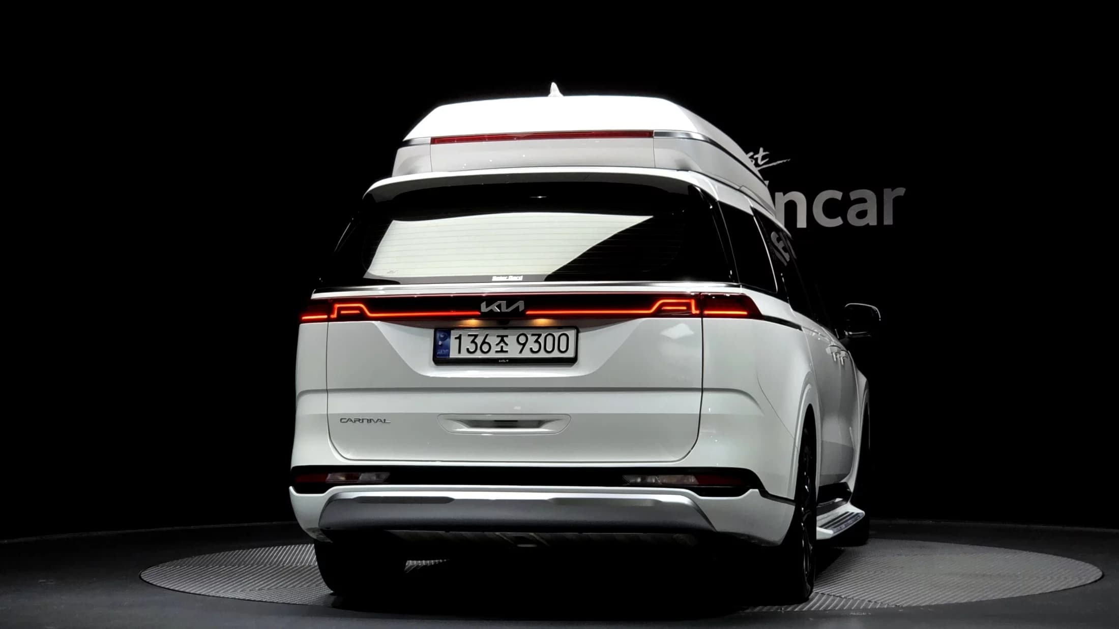 Kia Carnival Gasoline 9-Seater Hi-Limousine Signature, 2023 г. 29260 км. — фото 4