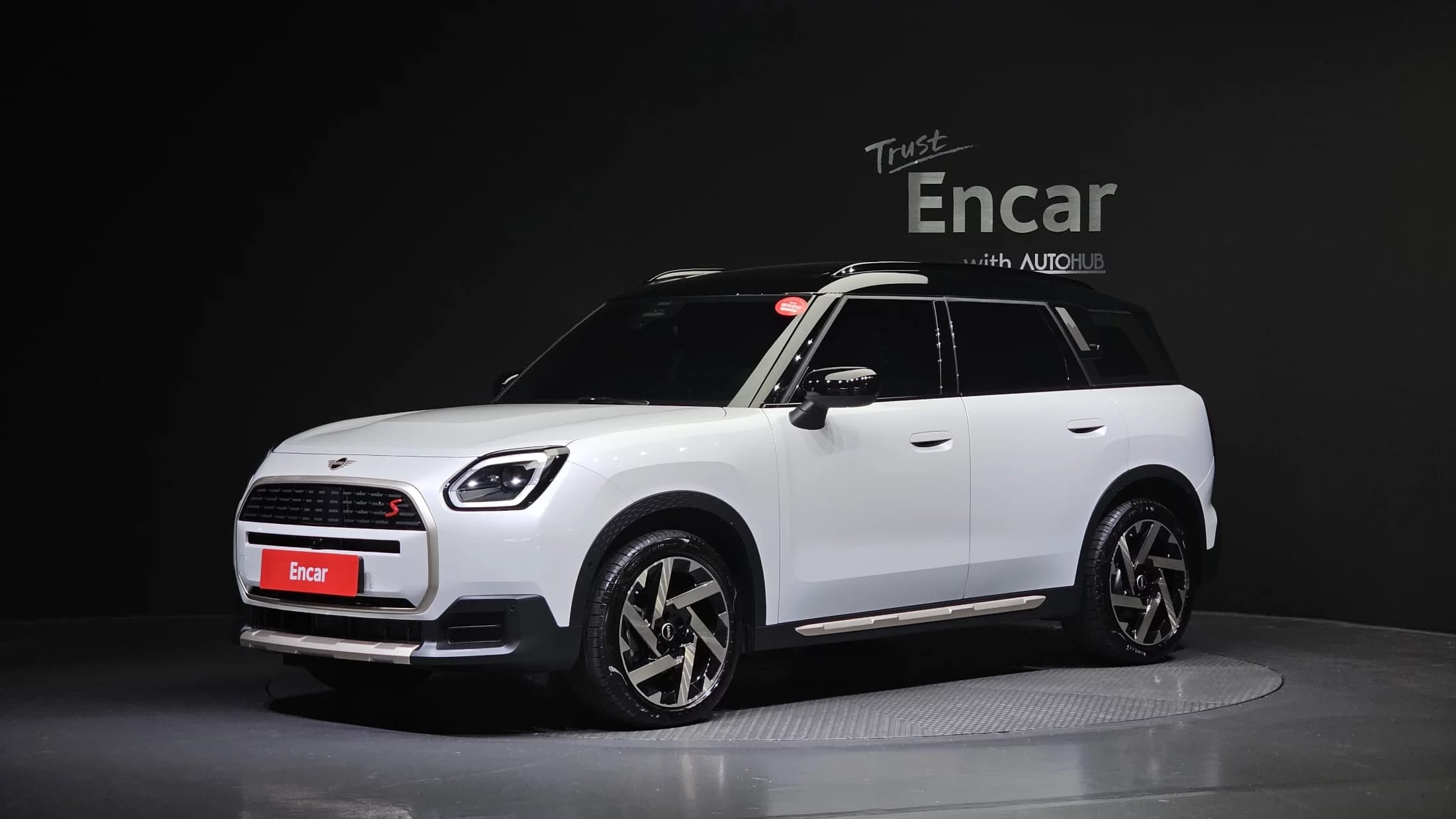 MINI Countryman ALL4 Favoured 3rd, 2024 г. 7450 км.