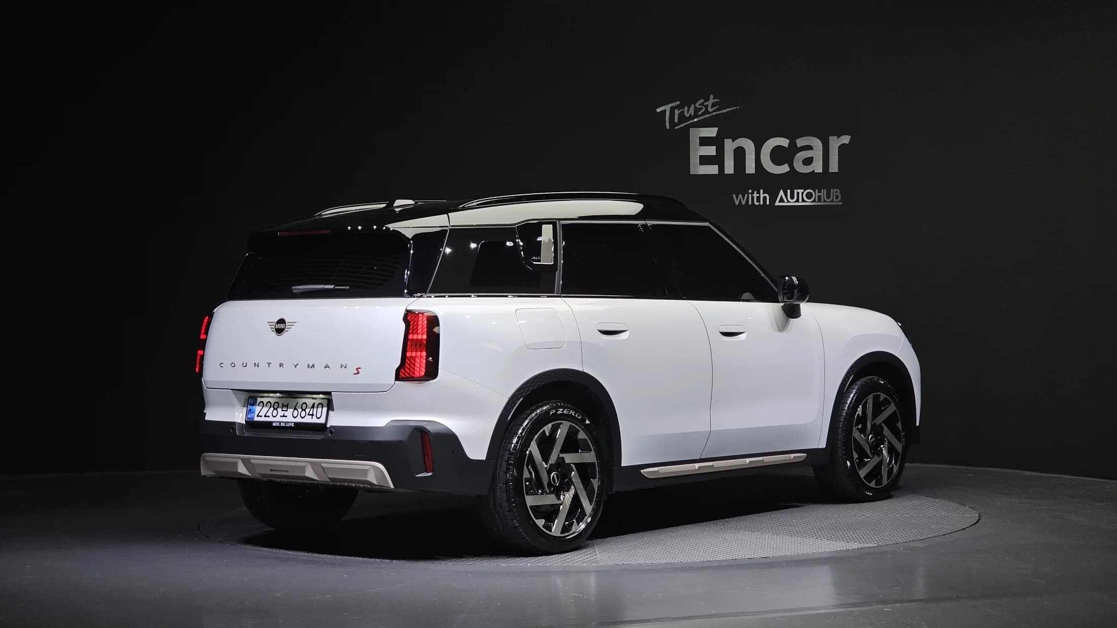 MINI Countryman ALL4 Favoured 3rd, 2024 г. 7450 км. — фото 2