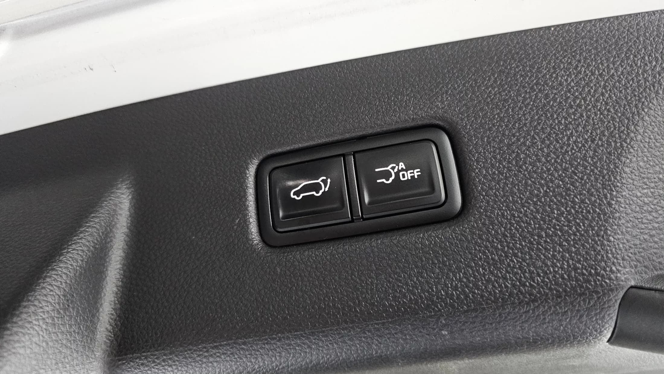 Kia Carnival 7-Seater Signature, 2023 г. 40203 км. — фото 20