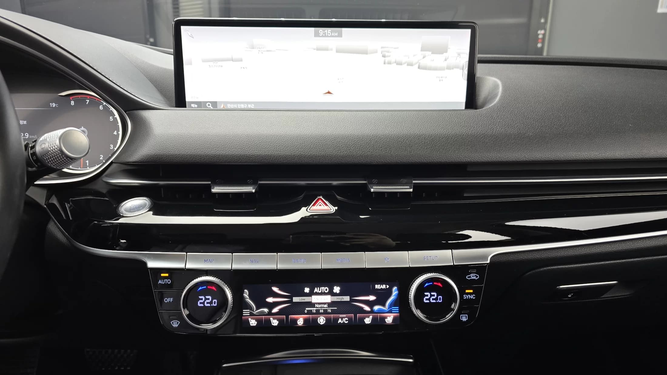 Genesis G80 Gasoline 3.5 Turbo AWD, 2021 г. 90380 км. — фото 17