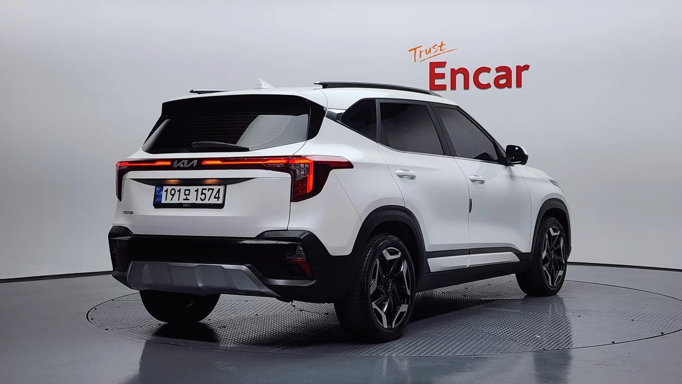 Kia Seltos Gasoline 1.6 Turbo 2WD Signature, 2022 г. 89762 км. — фото 2