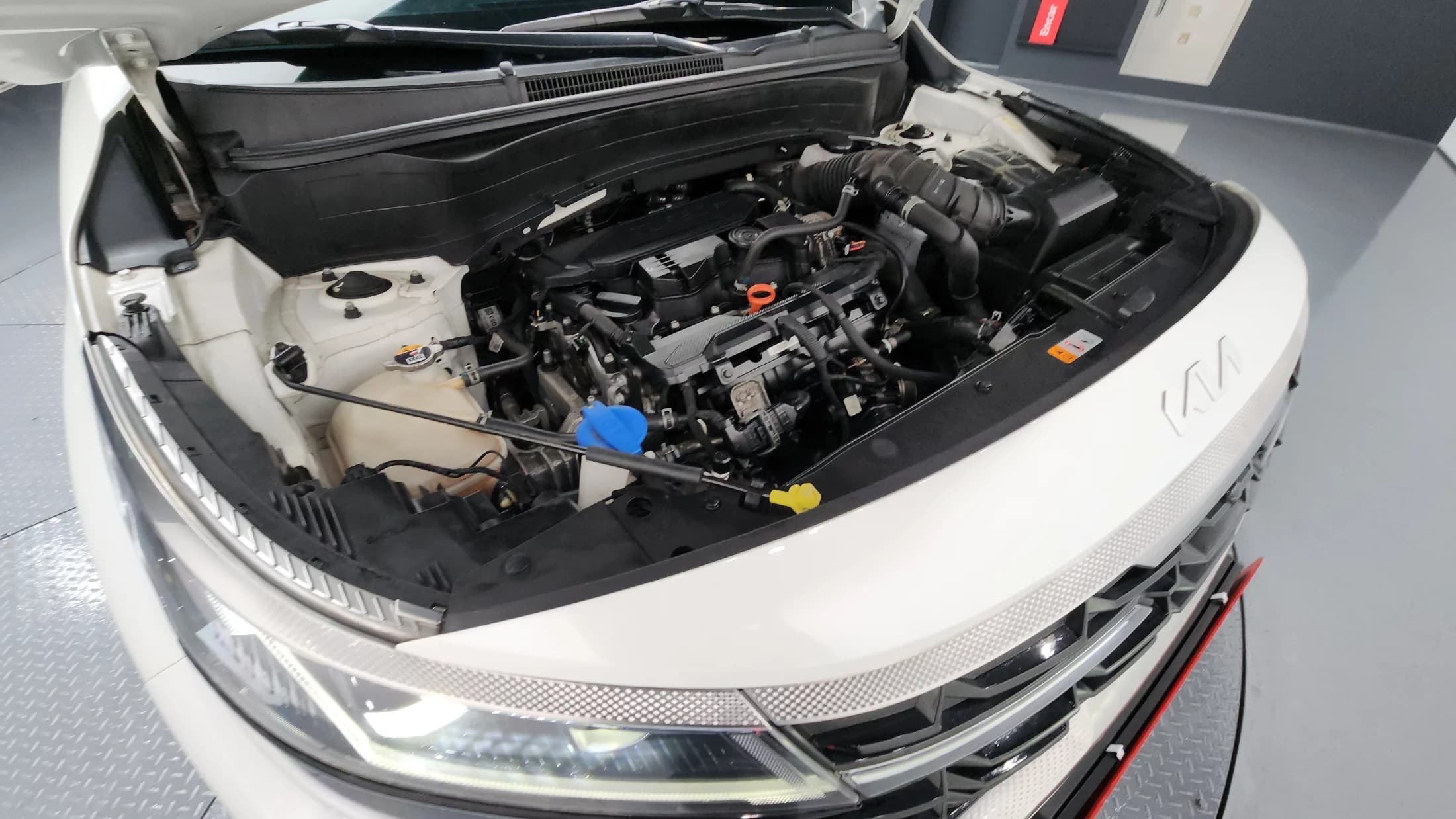 Kia Seltos Gasoline 1.6 Turbo 2WD Signature, 2022 г. 89762 км. — фото 6