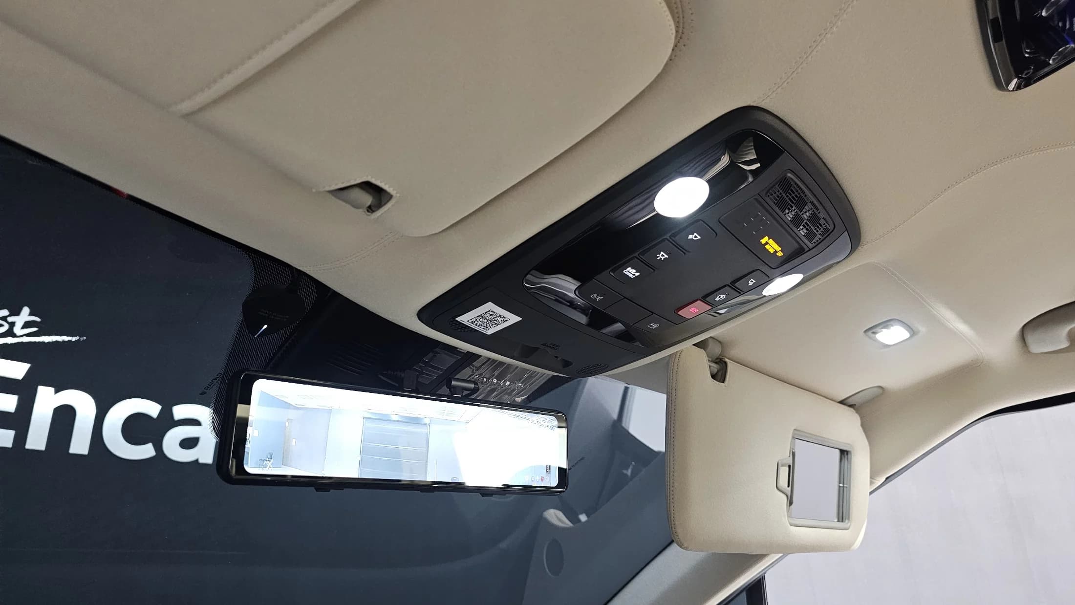 Kia Carnival 9-Seater Hi Limousine (Special Vehicle), 2024 г. 18522 км. — фото 19