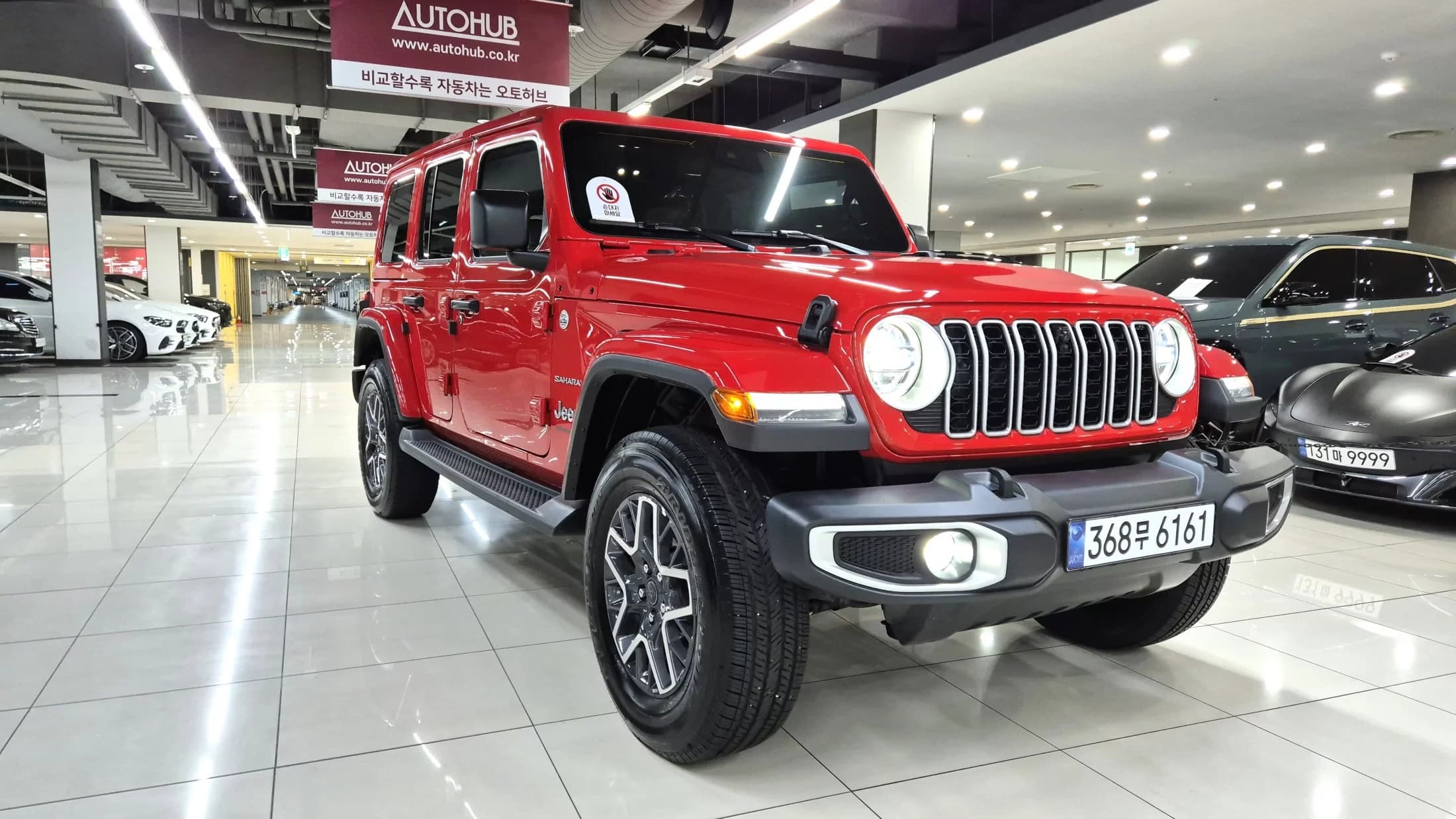 Jeep WRANGLER 2.0 Sahara 4Door, 2024 г. 4255 км. — фото 2