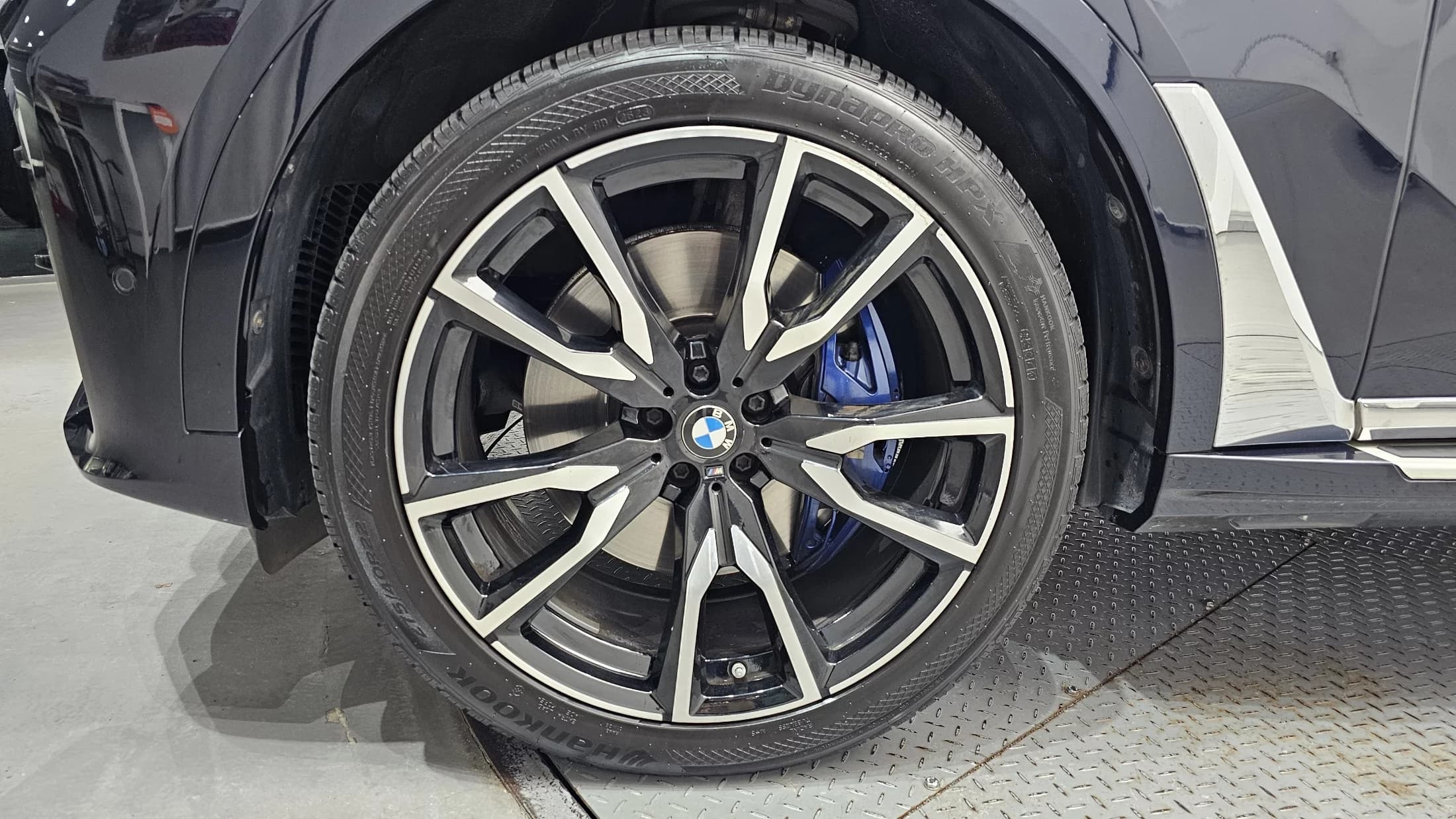 BMW X7 xDrive 40i M Sport 6STR, 2021 г. 69888 км. — фото 5