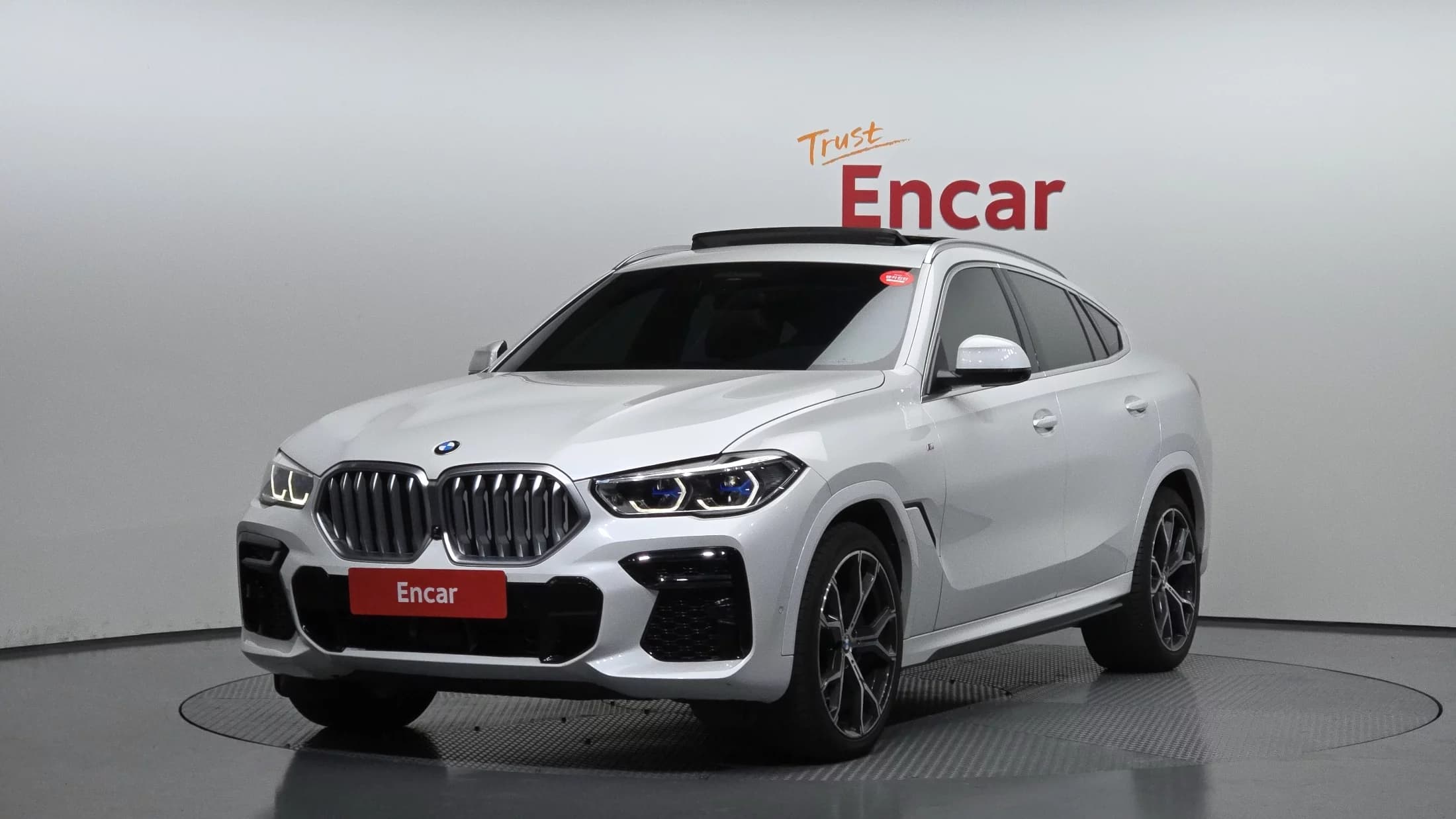 BMW X6 xDrive40i M Sport, 2023 г. 55346 км.