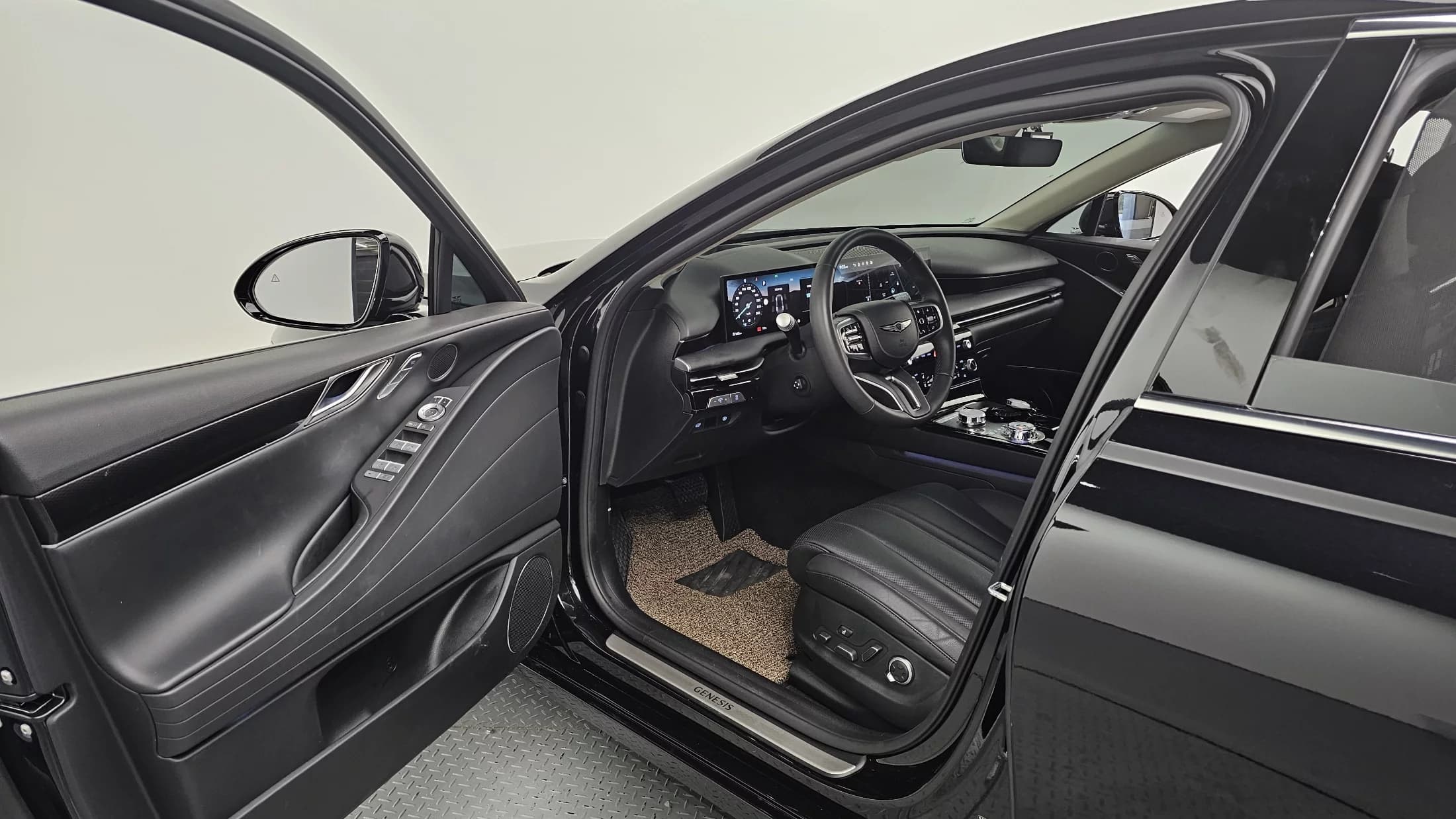 Genesis G80 Gasoline 2.5 Turbo AWD, 2024 г. 29923 км. — фото 10