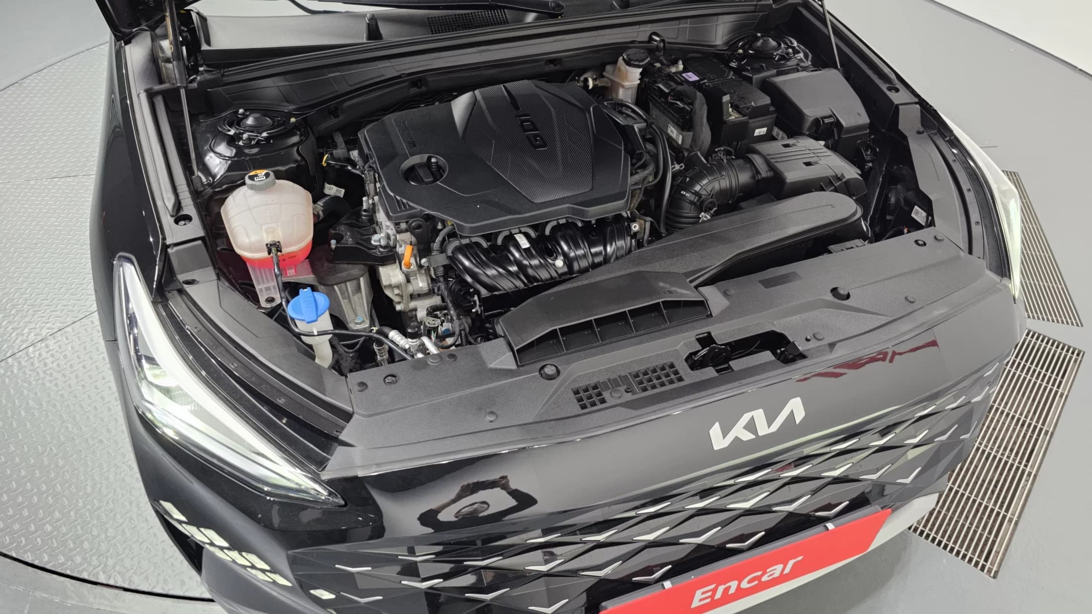 Kia K8 2.5 Gasoline 2WD Noblesse Light, 2022 г. 52487 км. — фото 6