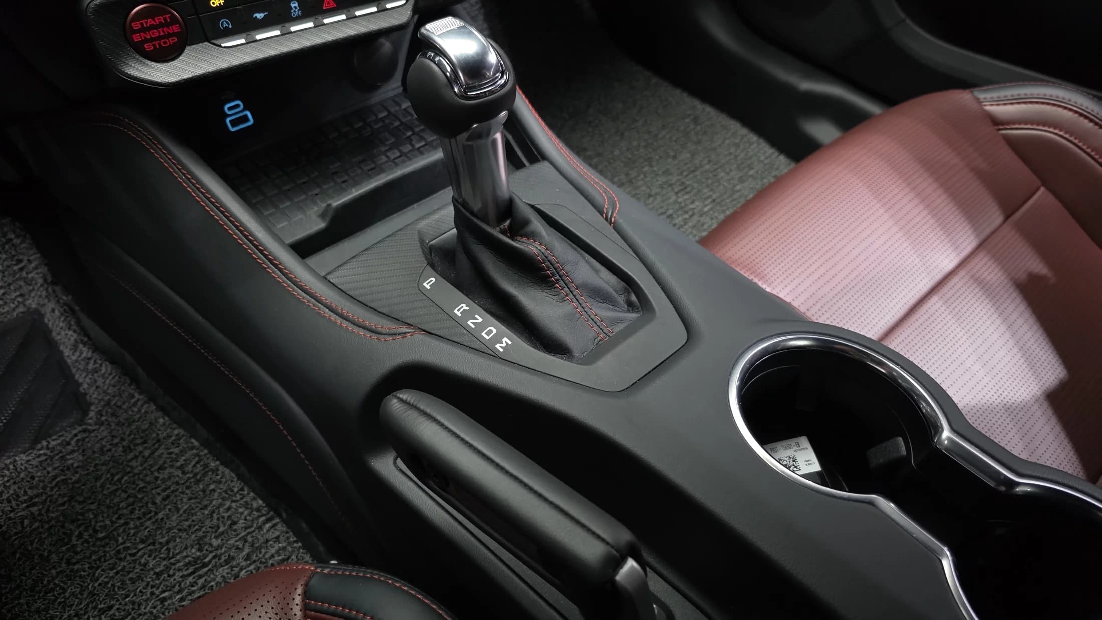 Ford MUSTANG 2.3 EcoBoost Premium Coupe, 2024 г. 9230 км. — фото 8