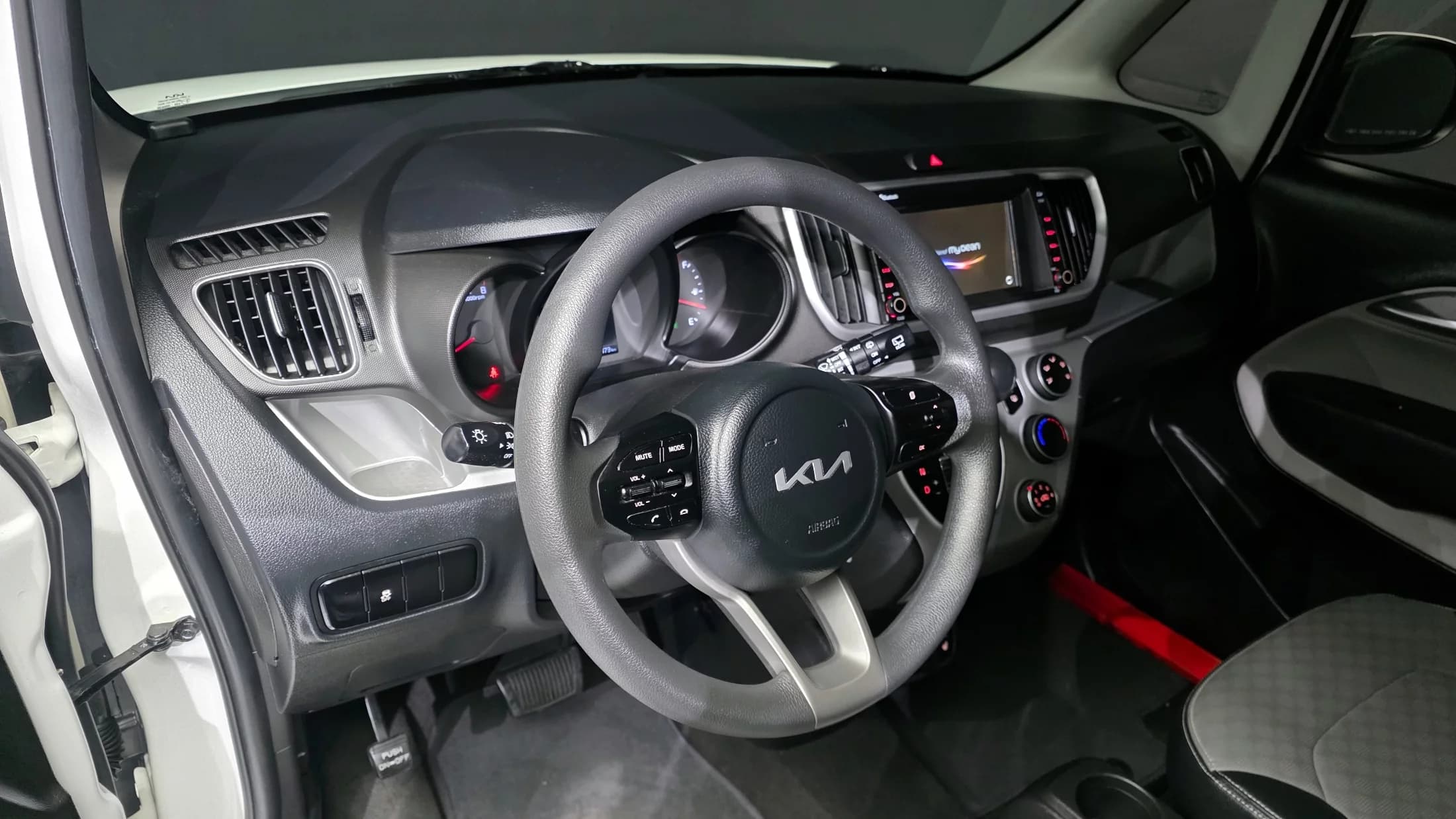 Kia RAY Van Prestige Special, 2022 г. 79473 км. — фото 13