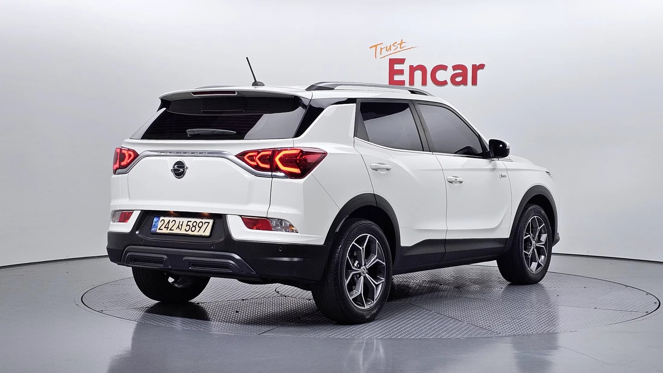 SsangYong KORANDO Gasoline 1.5 2WD C5 Plus, 2022 г. 94784 км. — фото 2