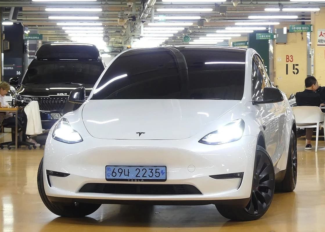 Tesla Model Y Performance, электромобиль, 2024 г. 17818 км. — фото 3