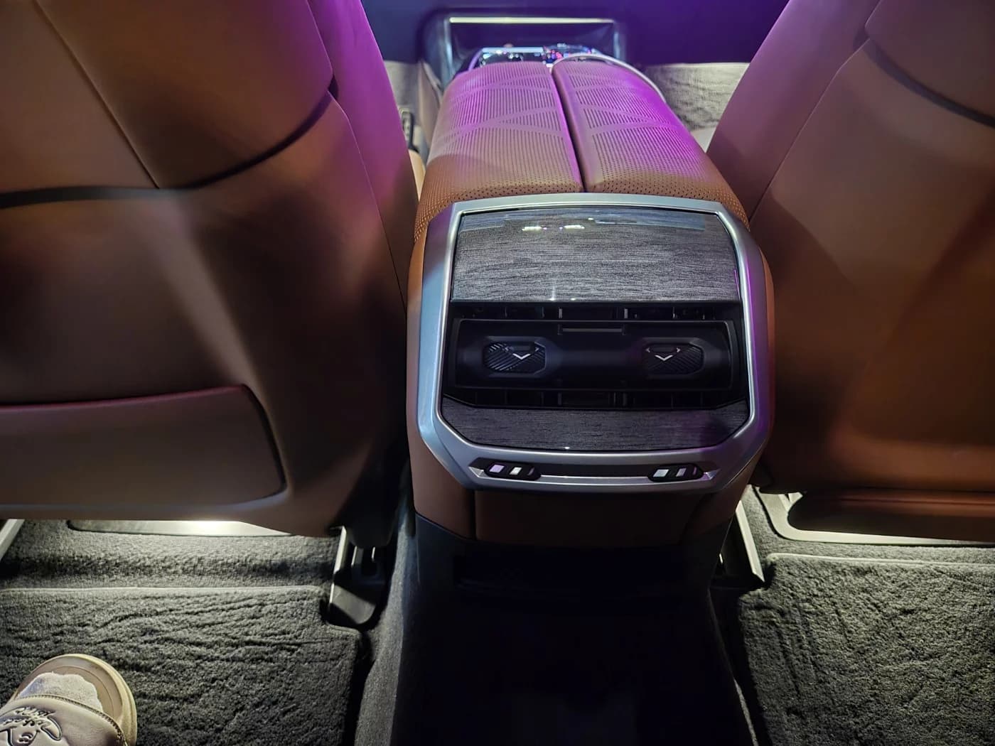 BMW i7 eDrive 50 M Sport, электромобиль, 2023 г. 81488 км. — фото 15
