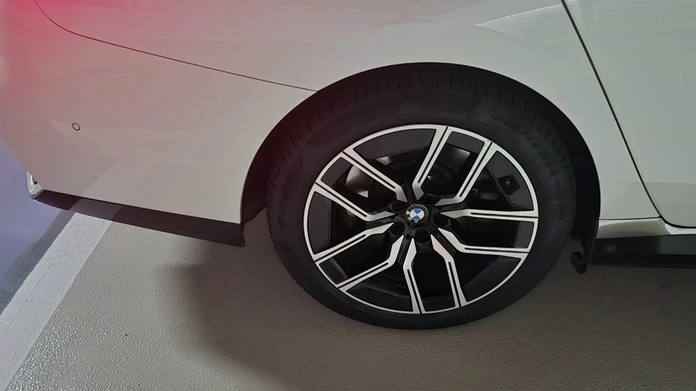 BMW i7 eDrive 50 M Sport, электромобиль, 2023 г. 81488 км. — фото 6