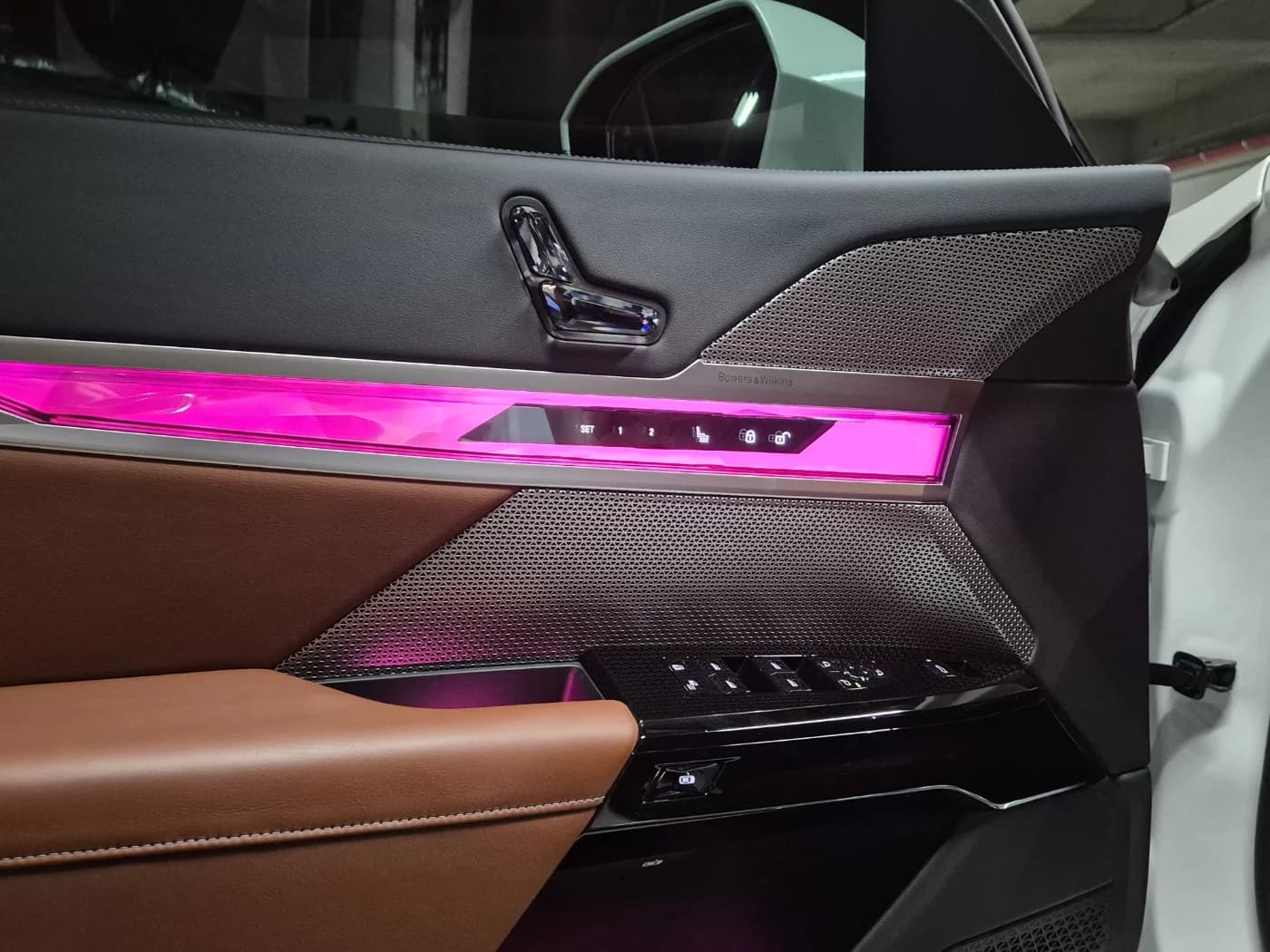 BMW i7 eDrive 50 M Sport, электромобиль, 2023 г. 81488 км. — фото 9