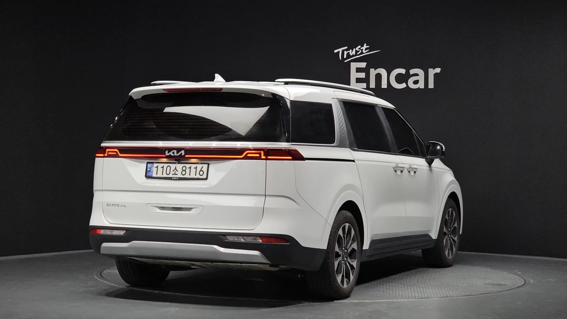 Kia Carnival Gasoline 9-Seater Prestige, 2022 г. 31778 км. — фото 2