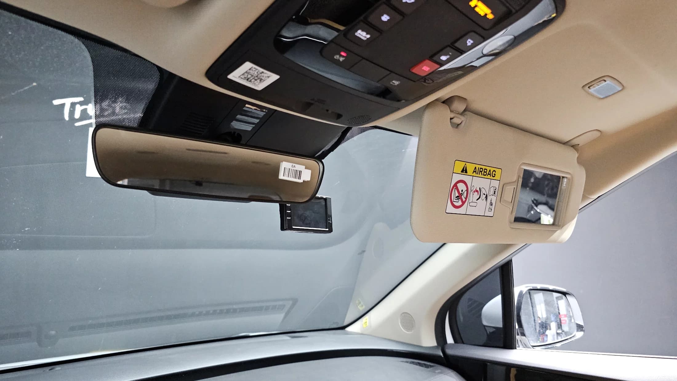 Kia Carnival Gasoline 9-Seater Prestige, 2022 г. 31778 км. — фото 16