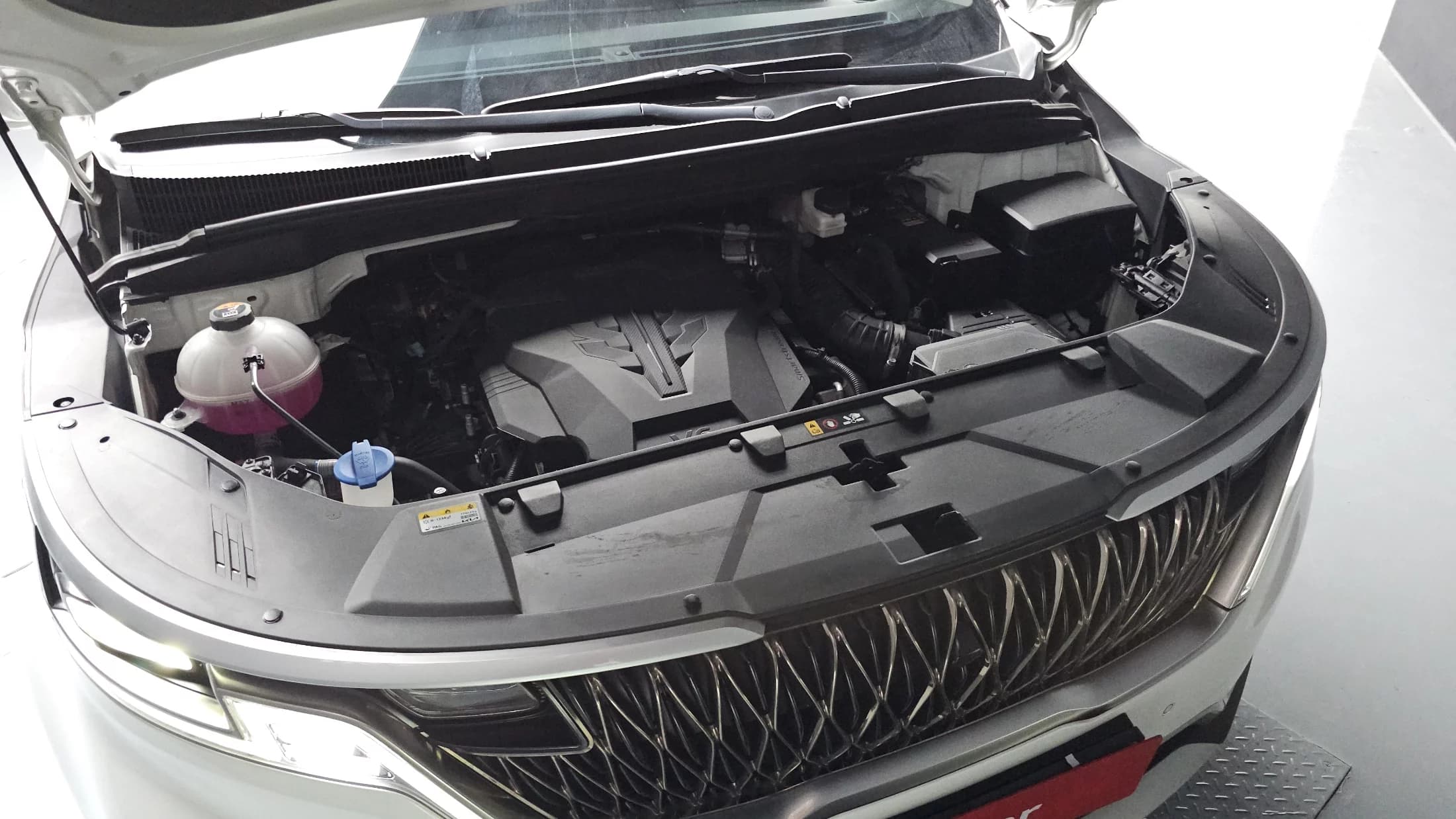 Kia Carnival Gasoline 9-Seater Prestige, 2022 г. 31778 км. — фото 6