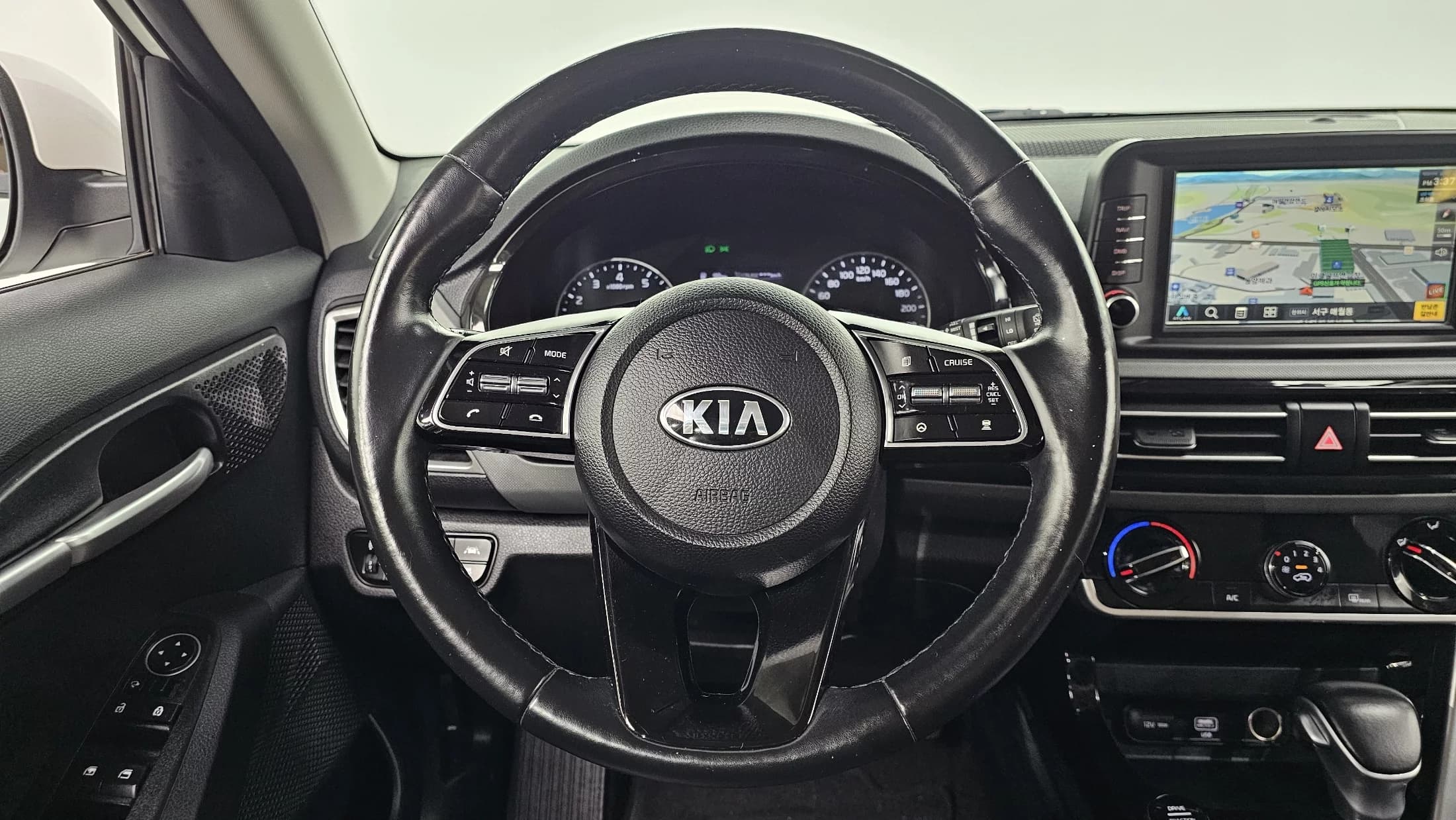 Kia Seltos Gasoline 1.6 Turbo 2WD Trendy, 2021 г. 108381 км. — фото 14