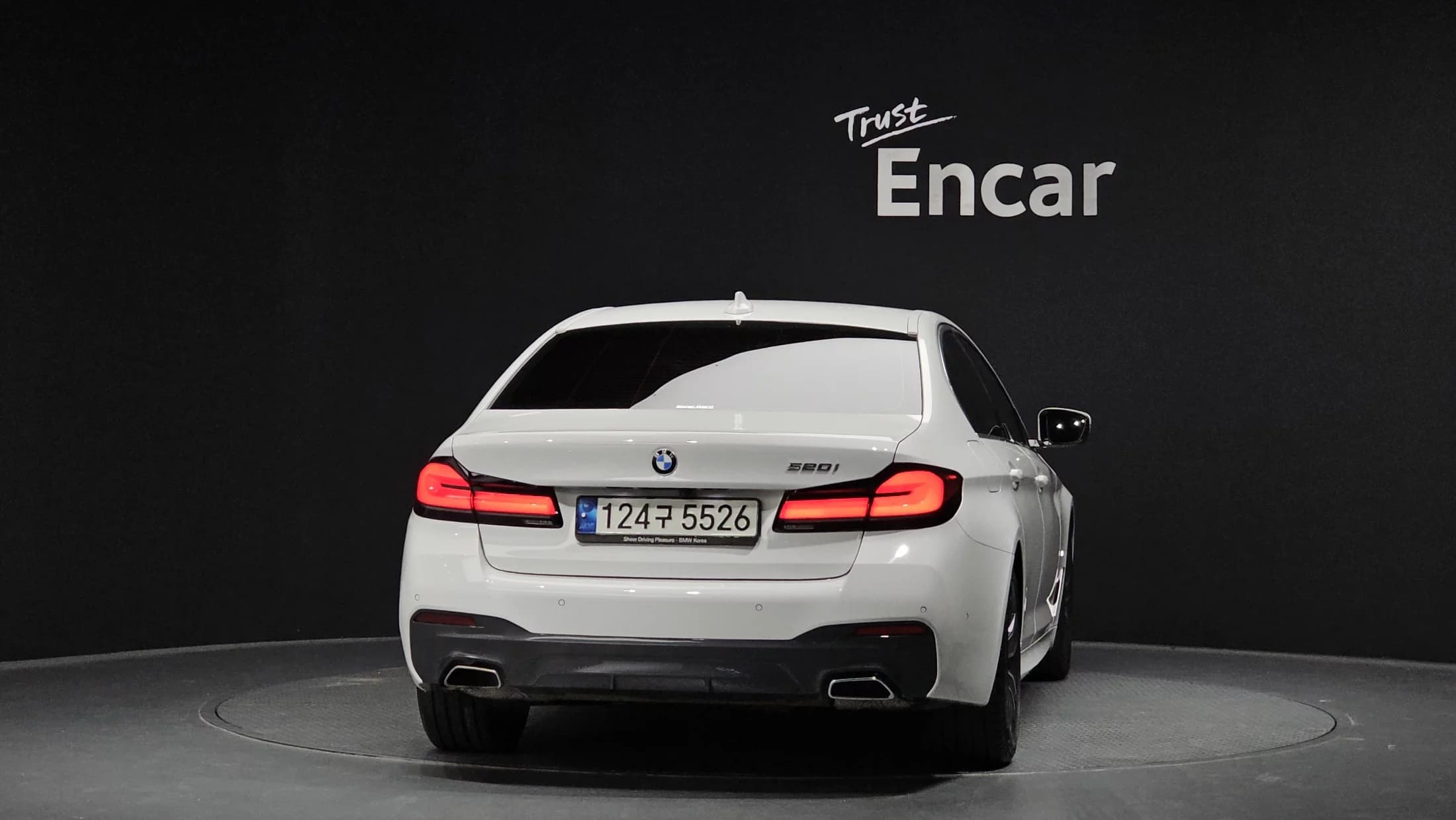 BMW 5-Series 520i M Sport, 2021 г. 66940 км. — фото 4