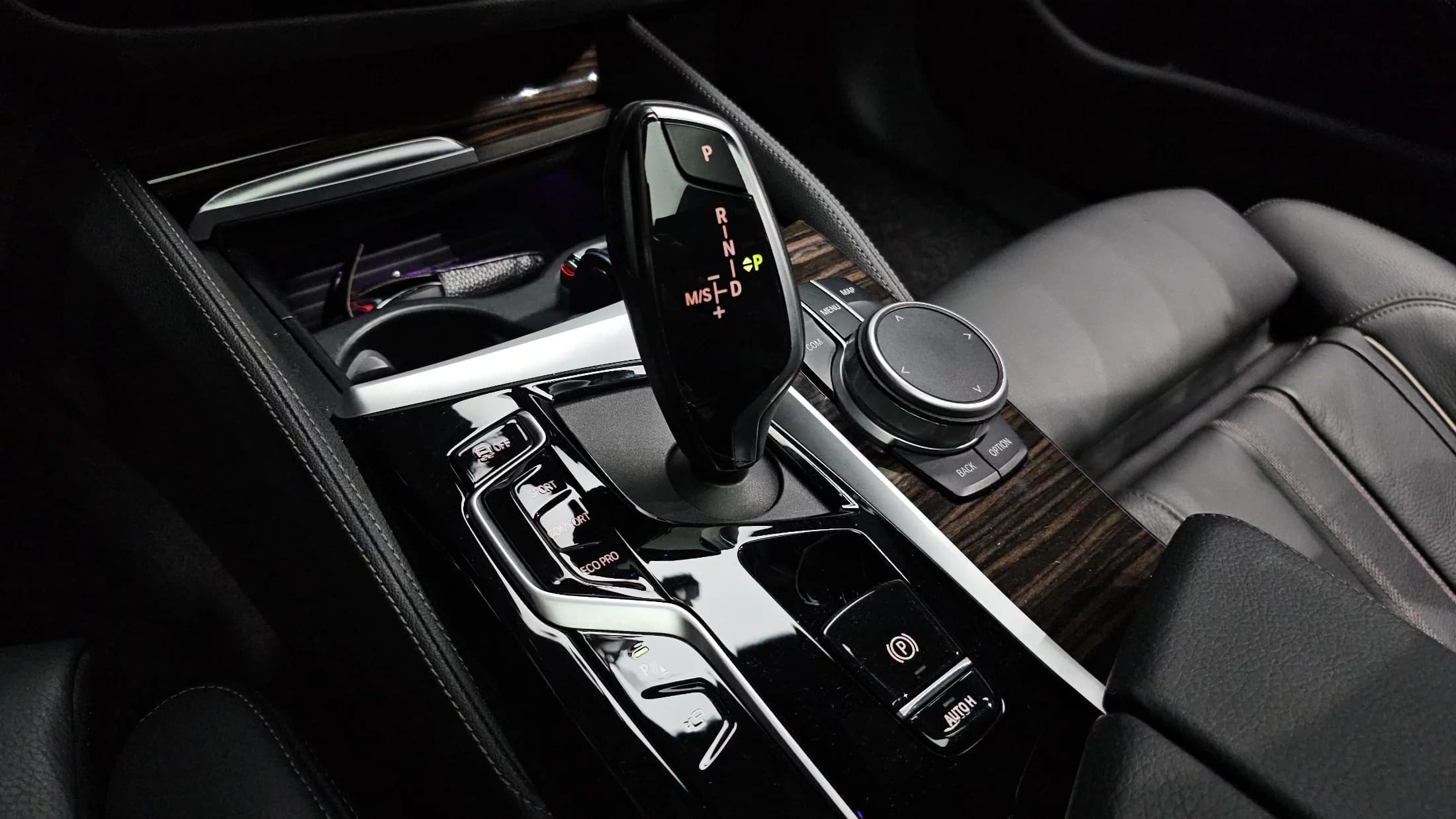 BMW 5-Series 520i M Sport, 2021 г. 66940 км. — фото 9