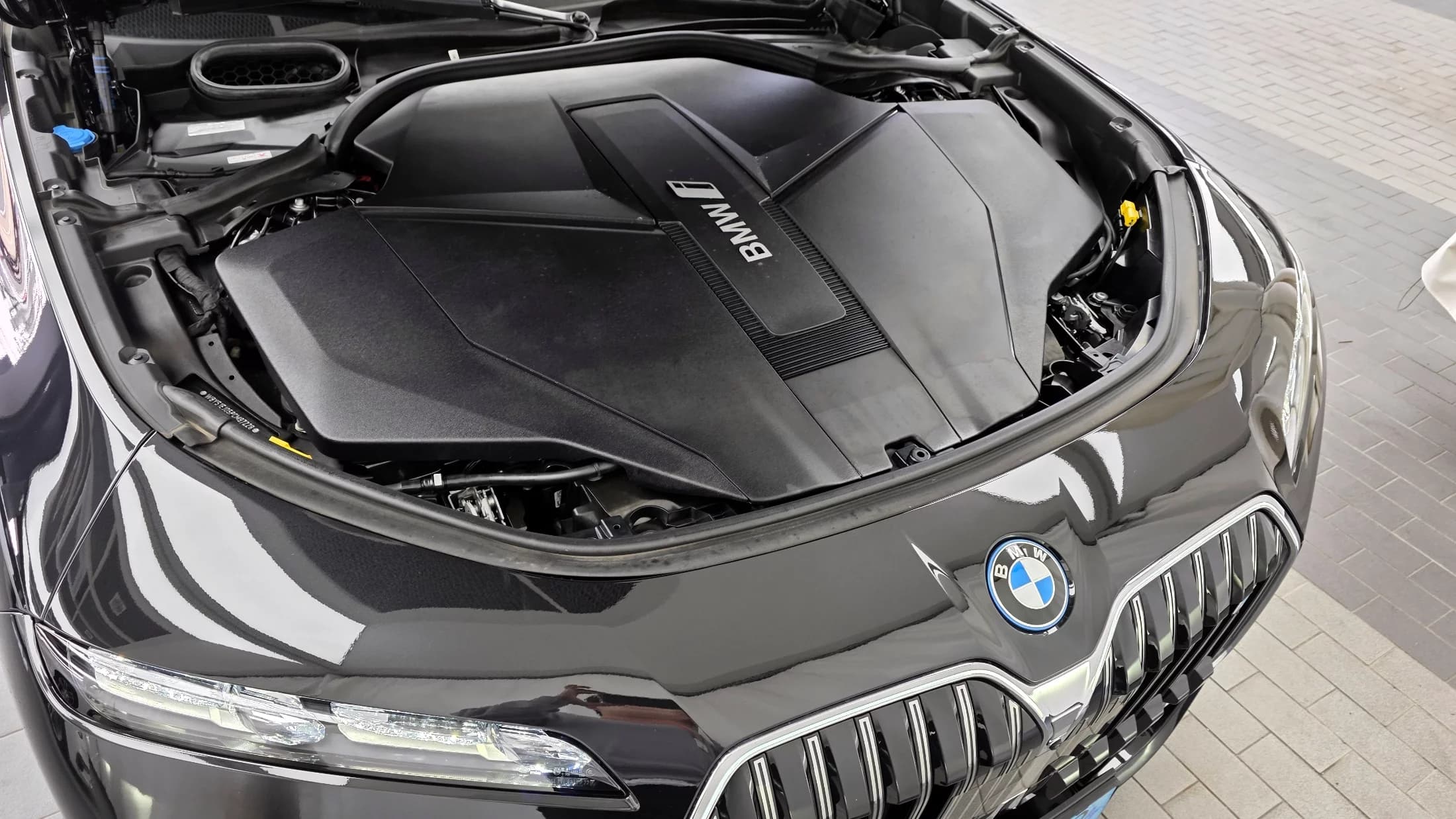 BMW i7 xDrive 60 M sport, электромобиль, 2023 г. 36466 км. — фото 6