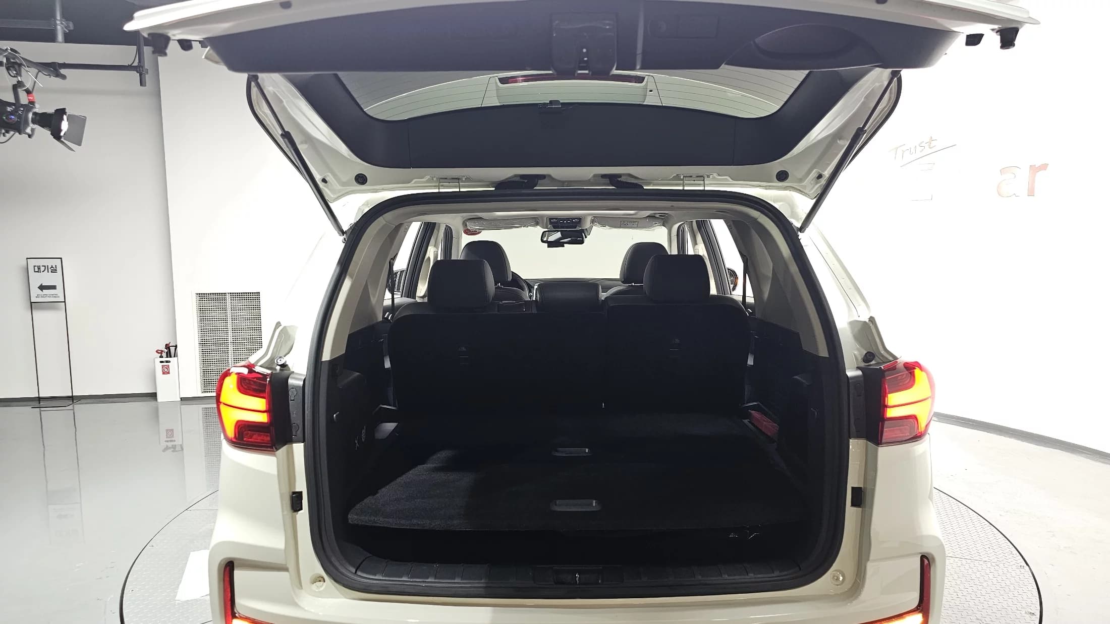 SsangYong Rexton Diesel 2.2 2WD Prestige, 2021 г. 51229 км. — фото 20
