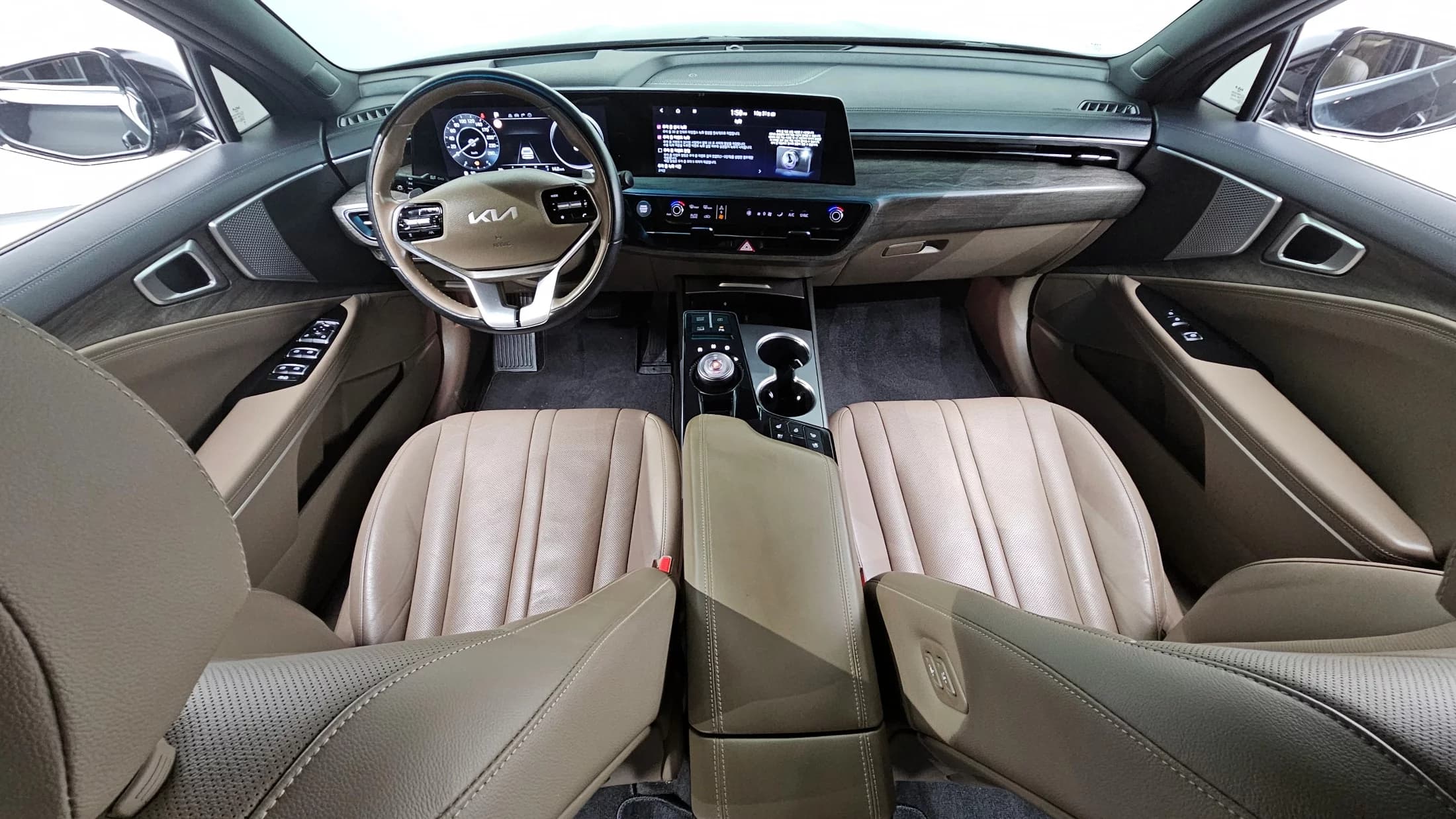 Kia K8 2.5 Gasoline 2WD Noblesse, 2021 г. 96371 км. — фото 7