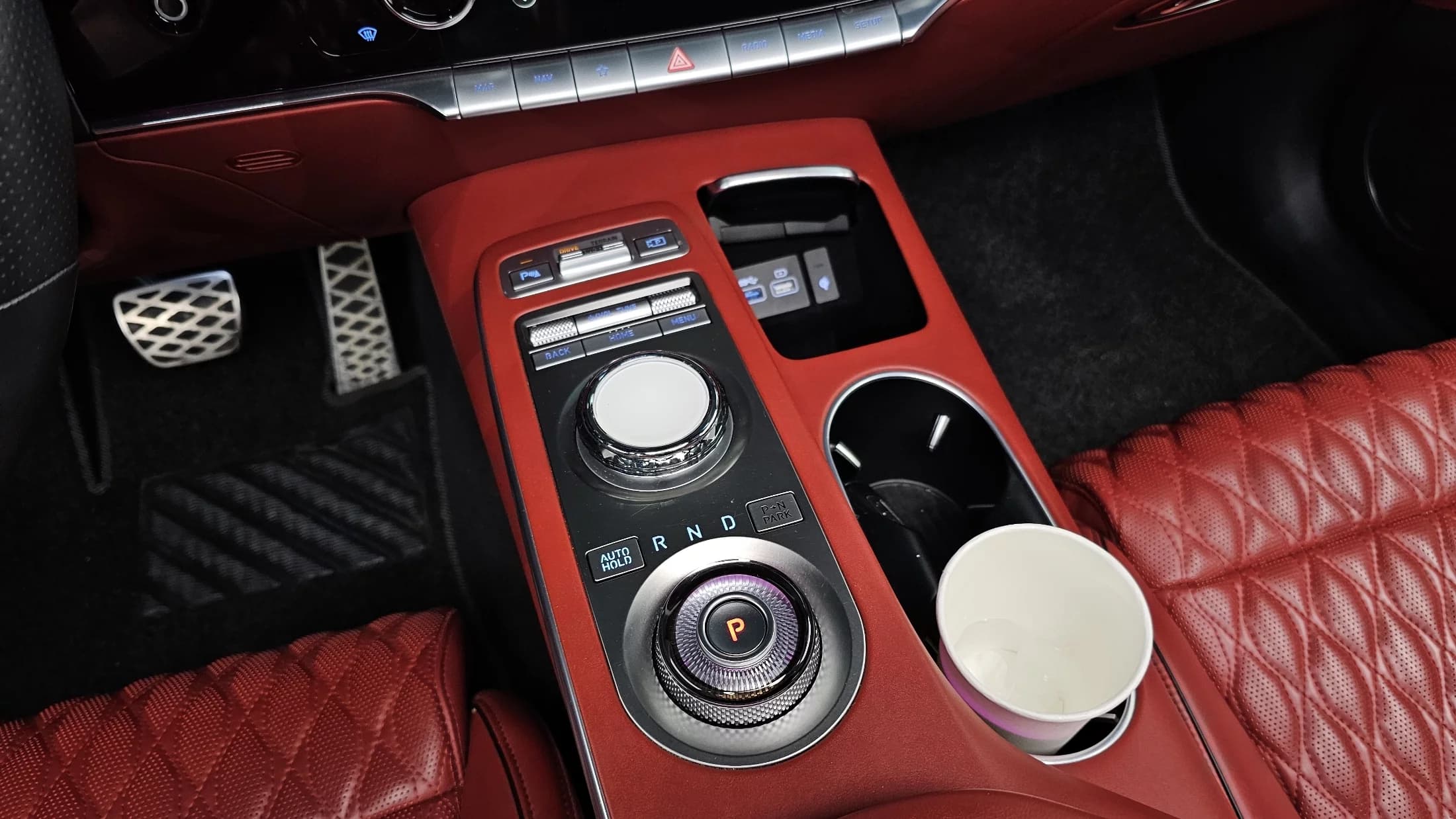 Genesis GV70 3.5T Gasoline AWD, 2022 г. 77035 км. — фото 9