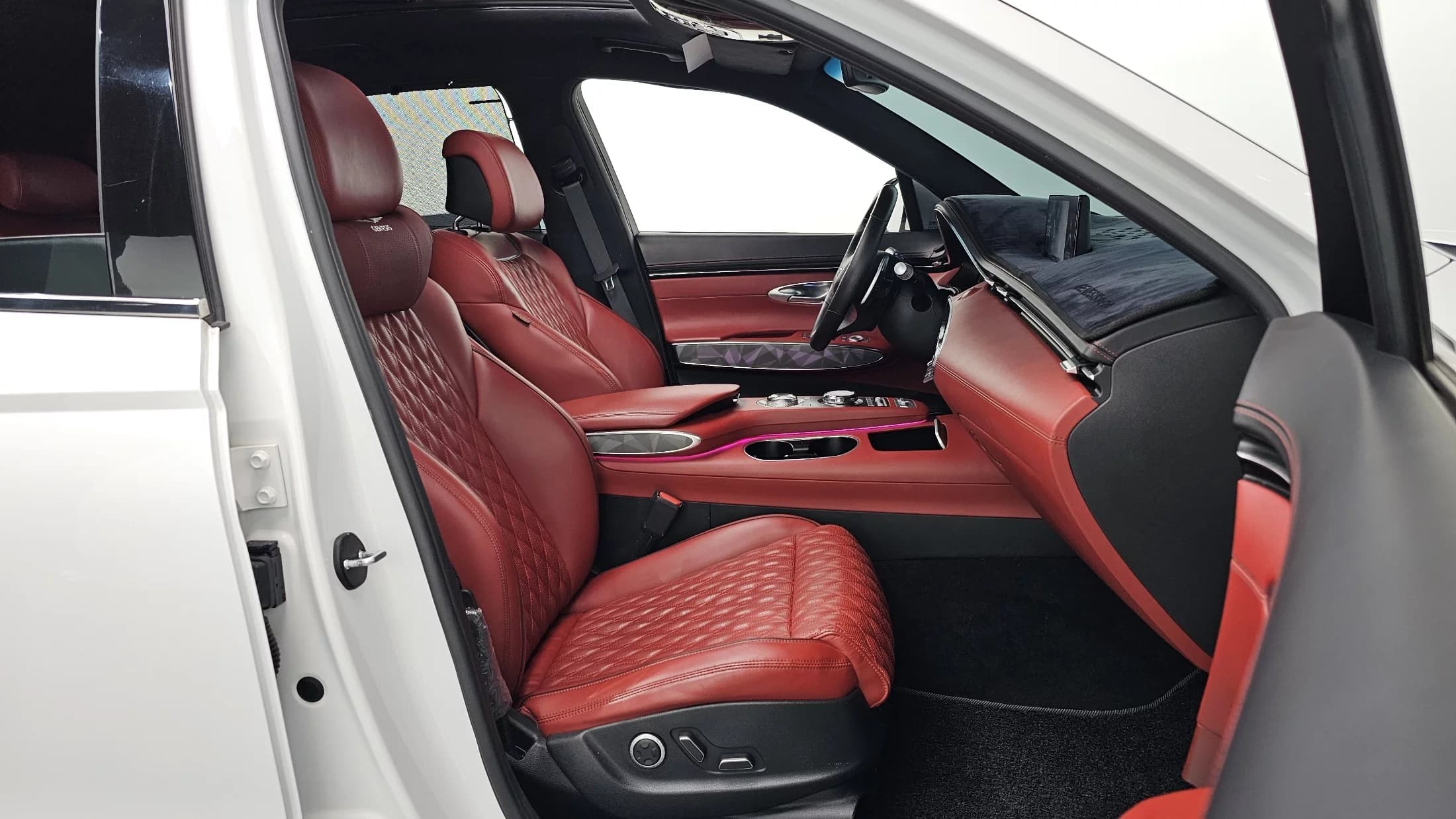 Genesis GV70 3.5T Gasoline AWD, 2022 г. 77035 км. — фото 10