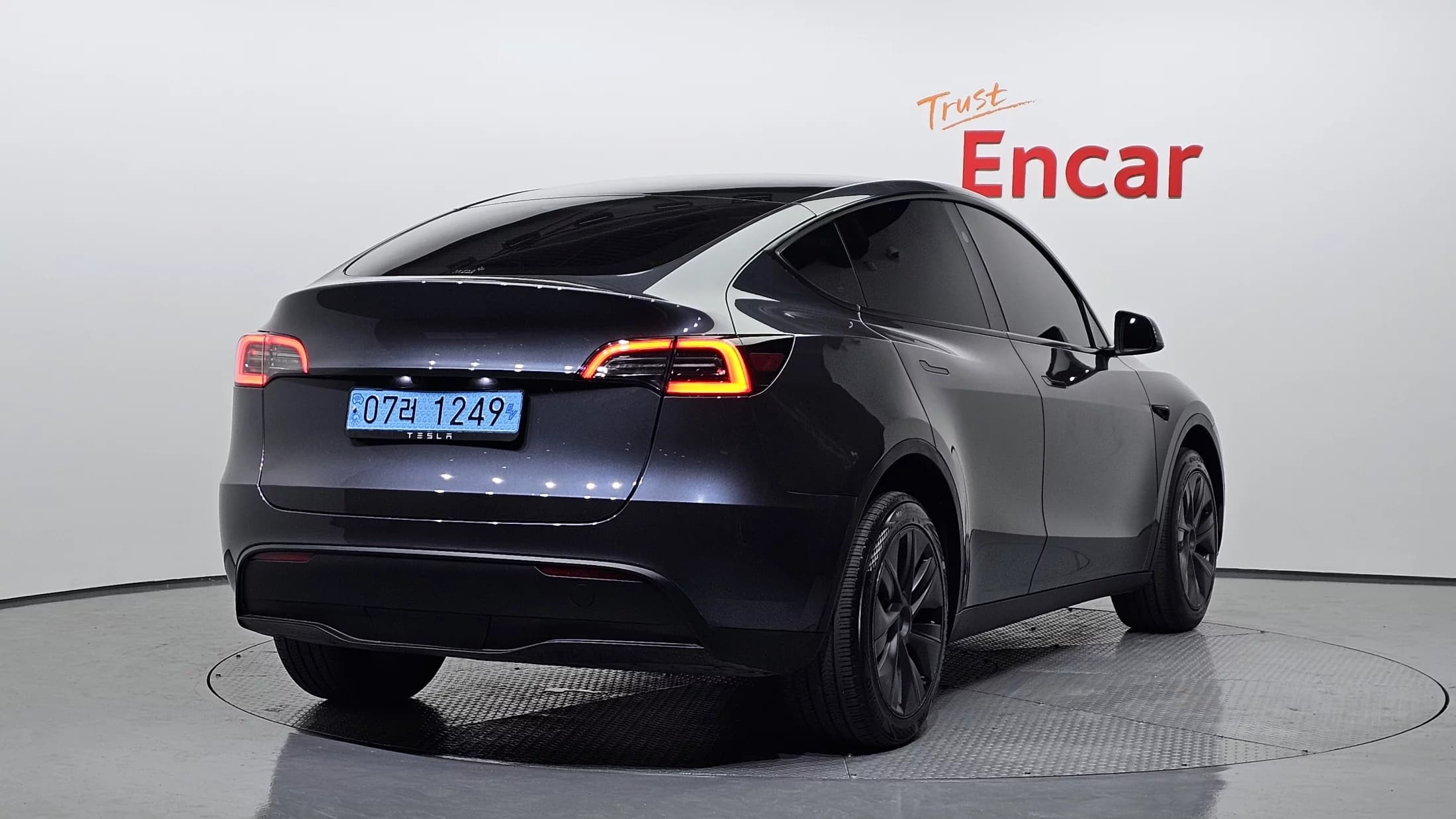 Tesla Model Y RWD, электромобиль, 2024 г. 18362 км. — фото 2