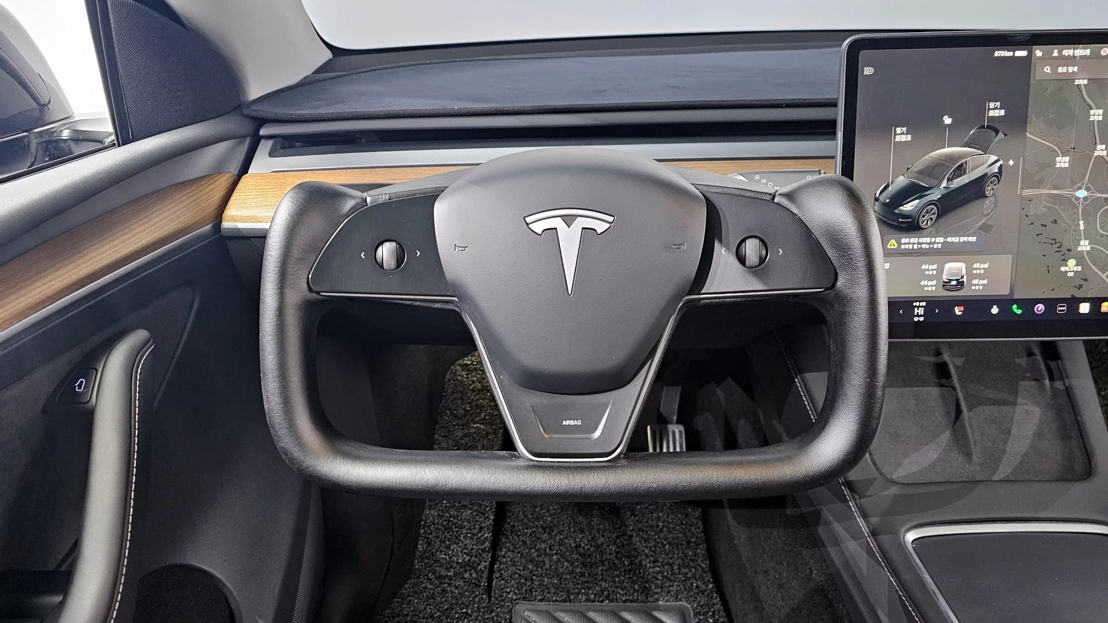 Tesla Model Y RWD, электромобиль, 2024 г. 18362 км. — фото 13