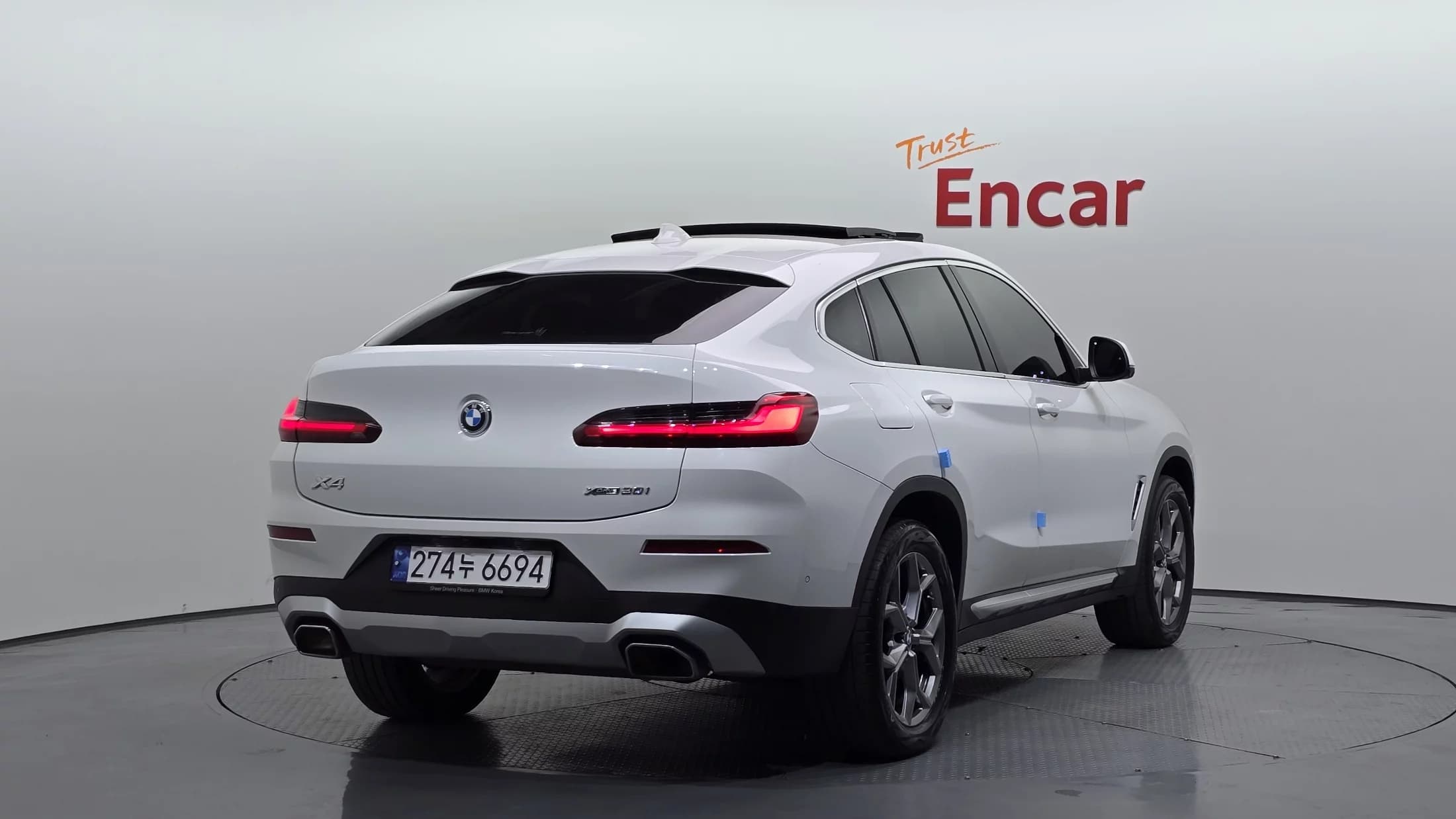 BMW X4 xDrive20i xLine, 2023 г. 53752 км. — фото 2