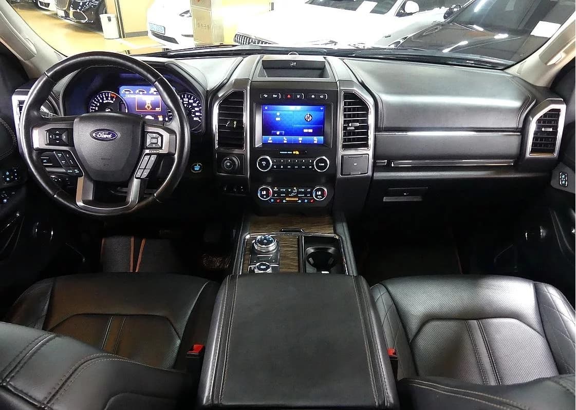 Ford EXPEDITION Platinum 4WD 7Seater, 2021 г. 47078 км. — фото 7