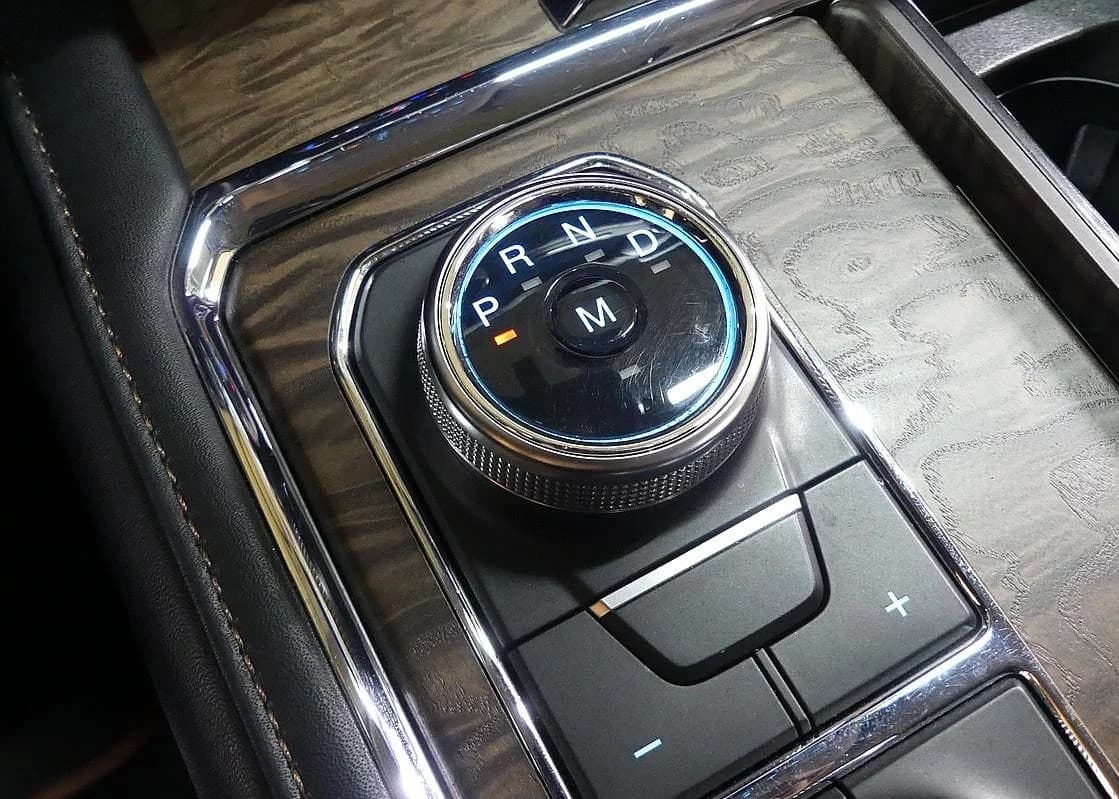 Ford EXPEDITION Platinum 4WD 7Seater, 2021 г. 47078 км. — фото 9