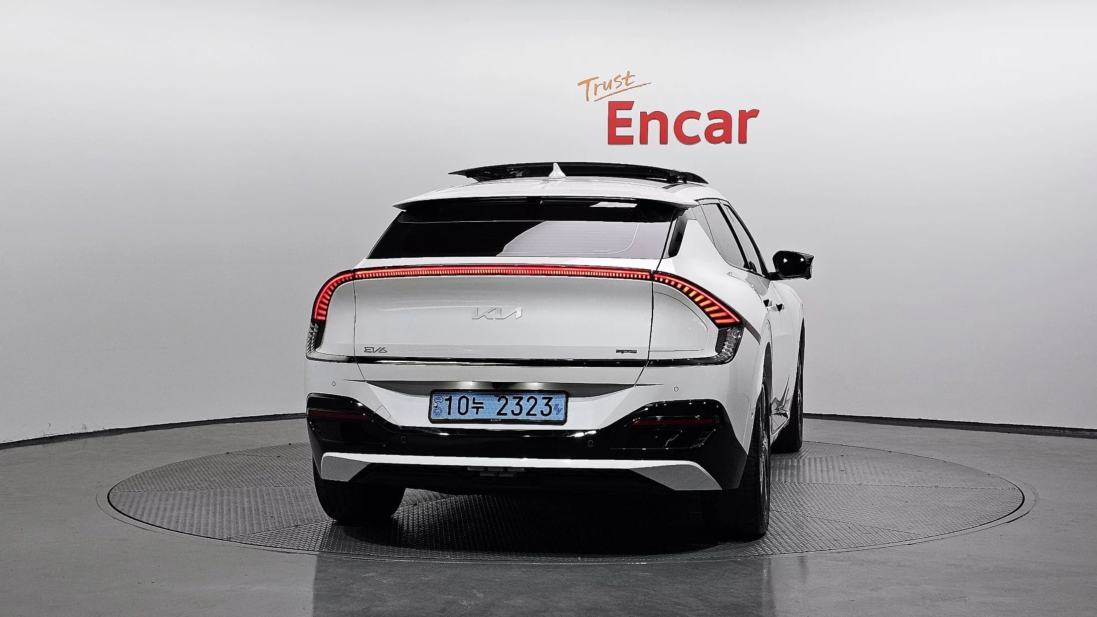 Kia EV6 Long Range 4WD GT Line, электромобиль, 2022 г. 36493 км. — фото 4