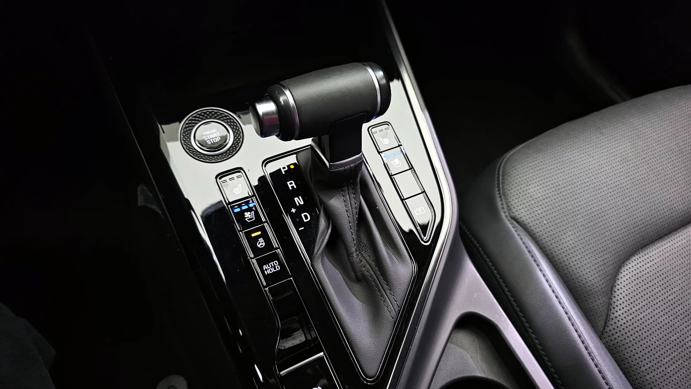 Kia Niro Prestige, гибрид, 2022 г. 33430 км. — фото 9