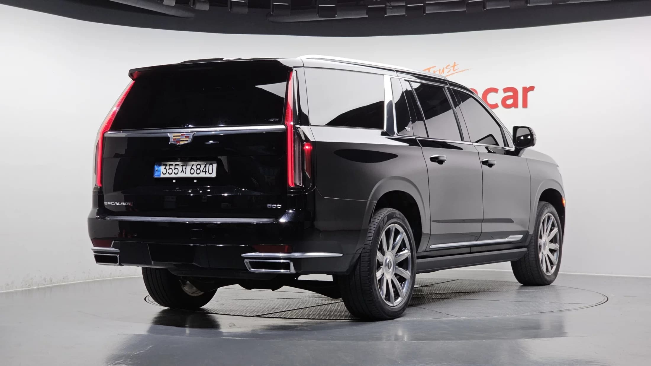 Cadillac Escalade 6.2 ESV ESV Premium Luxury Platinum, 2022 г. 45961 км. — фото 2