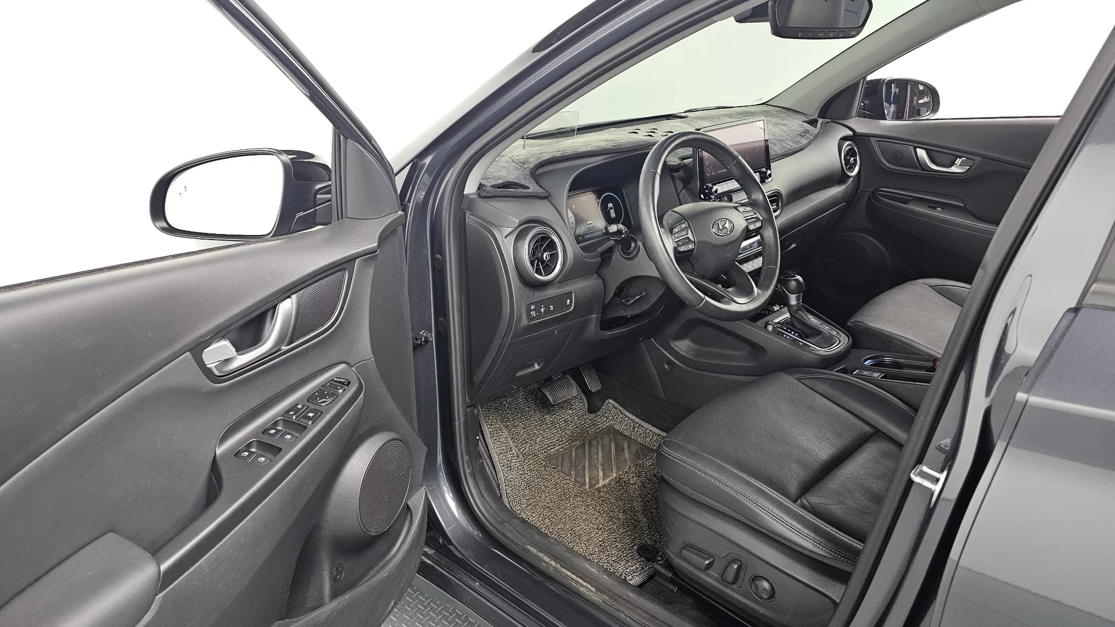 Hyundai Kona Gasoline 1.6 Turbo 2WD Inspiration, 2021 г. 32064 км. — фото 11