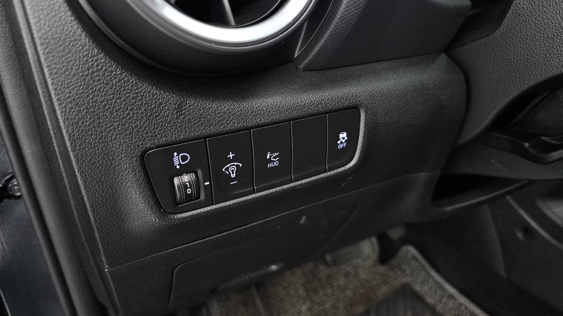 Hyundai Kona Gasoline 1.6 Turbo 2WD Inspiration, 2021 г. 32064 км. — фото 17