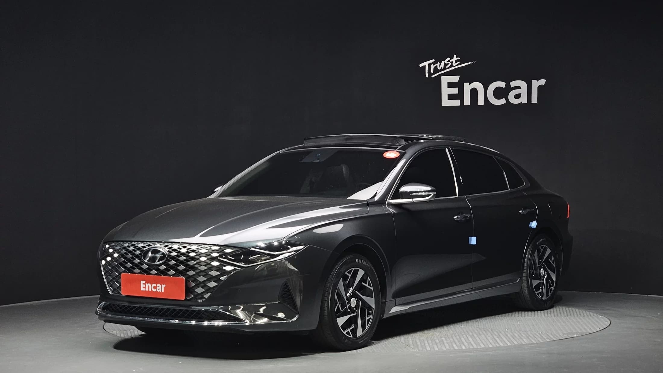 Hyundai Grandeur Exclusive, гибрид, 2021 г. 40201 км.