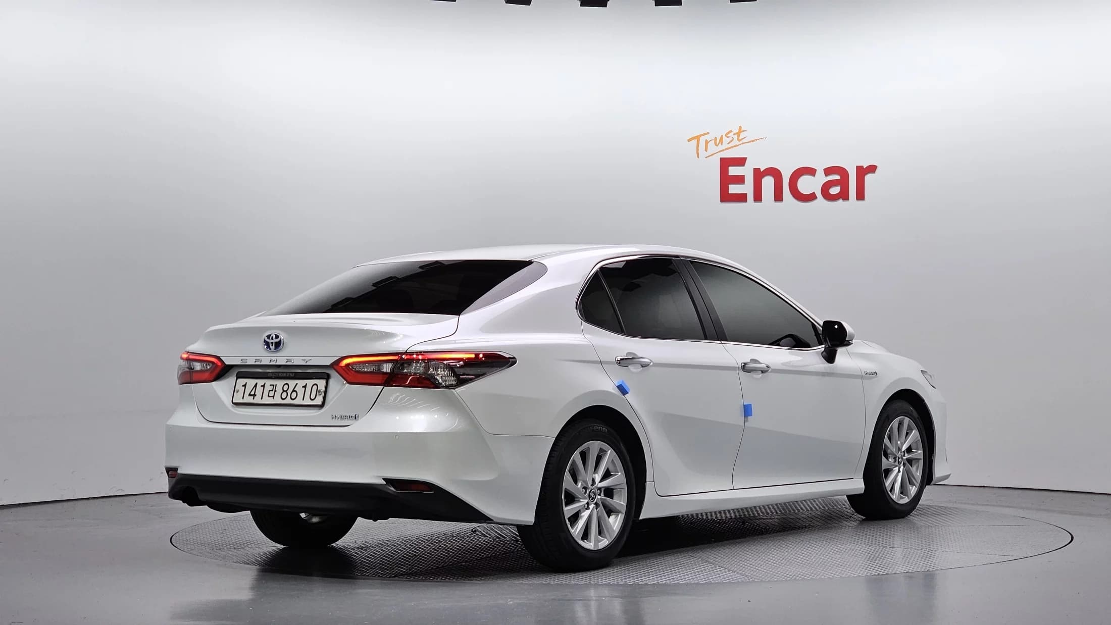 Toyota CAMRY 2.5 LE Hybrid, гибрид, 2022 г. 119744 км. — фото 2