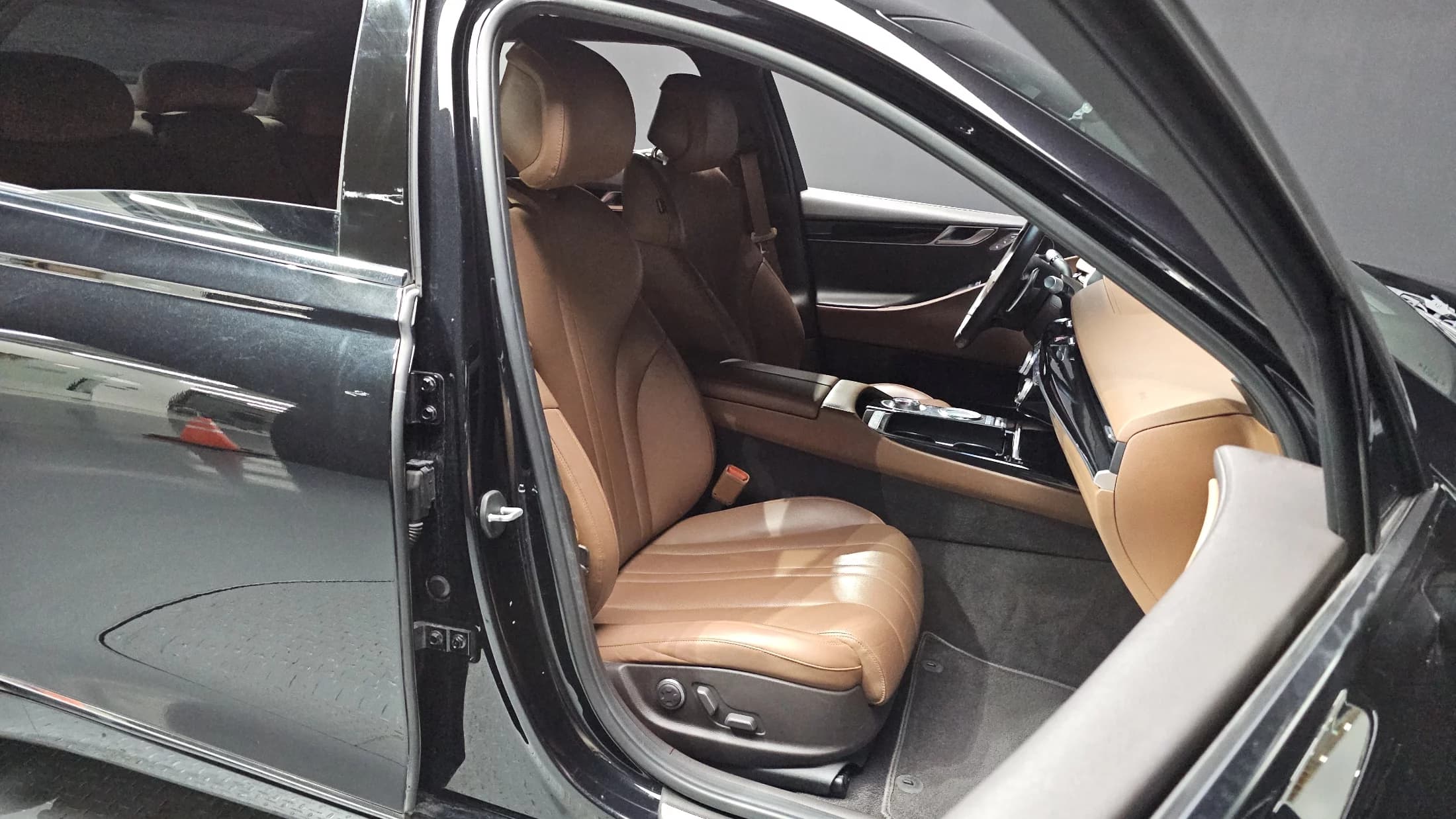 Genesis G80 Gasoline 2.5 Turbo AWD, 2021 г. 102593 км. — фото 11