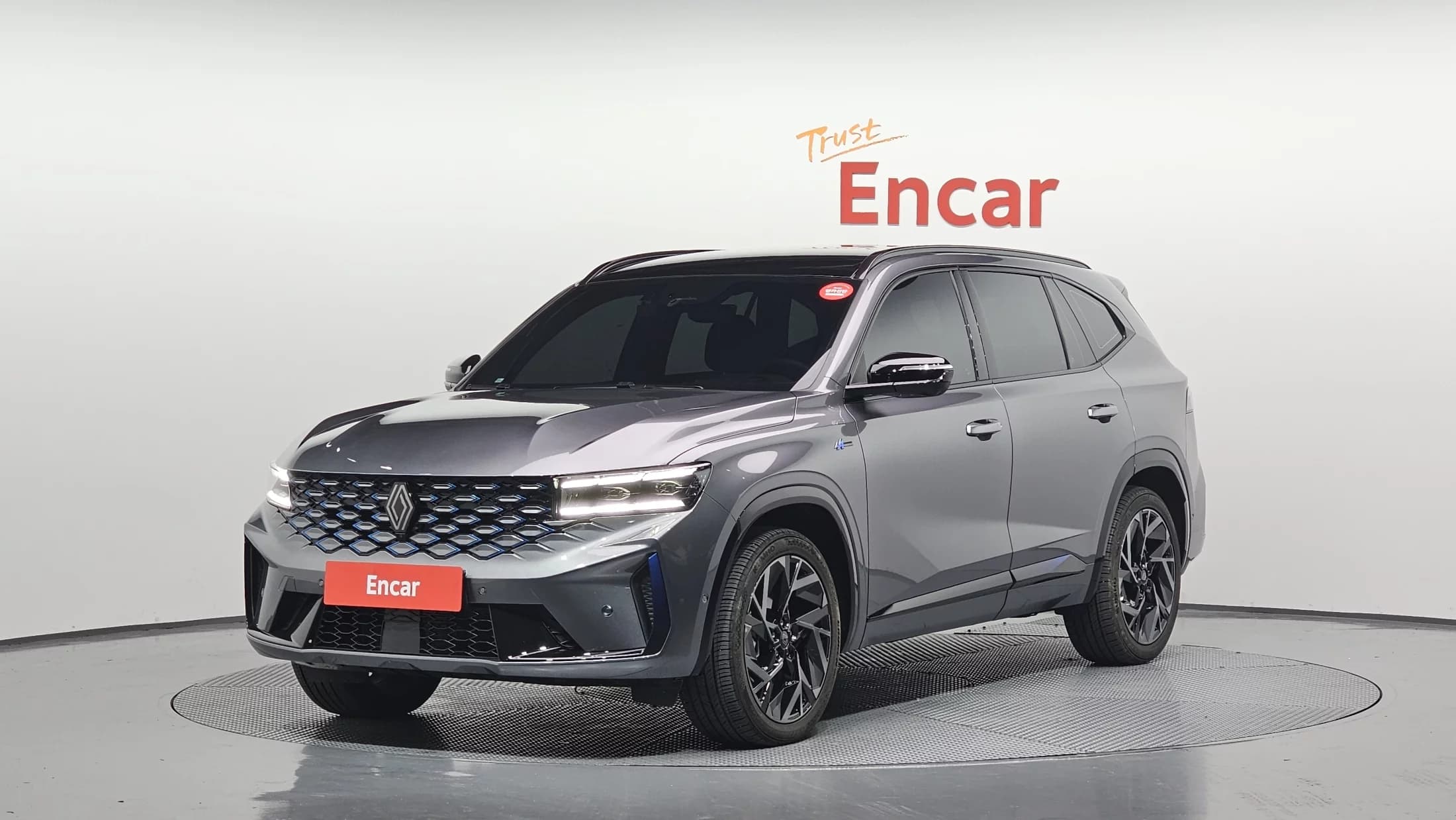 Renault Grand Koleos 1.5 E-TECH Esprit Alphine 2WD, гибрид, 2024 г. 14940 км.