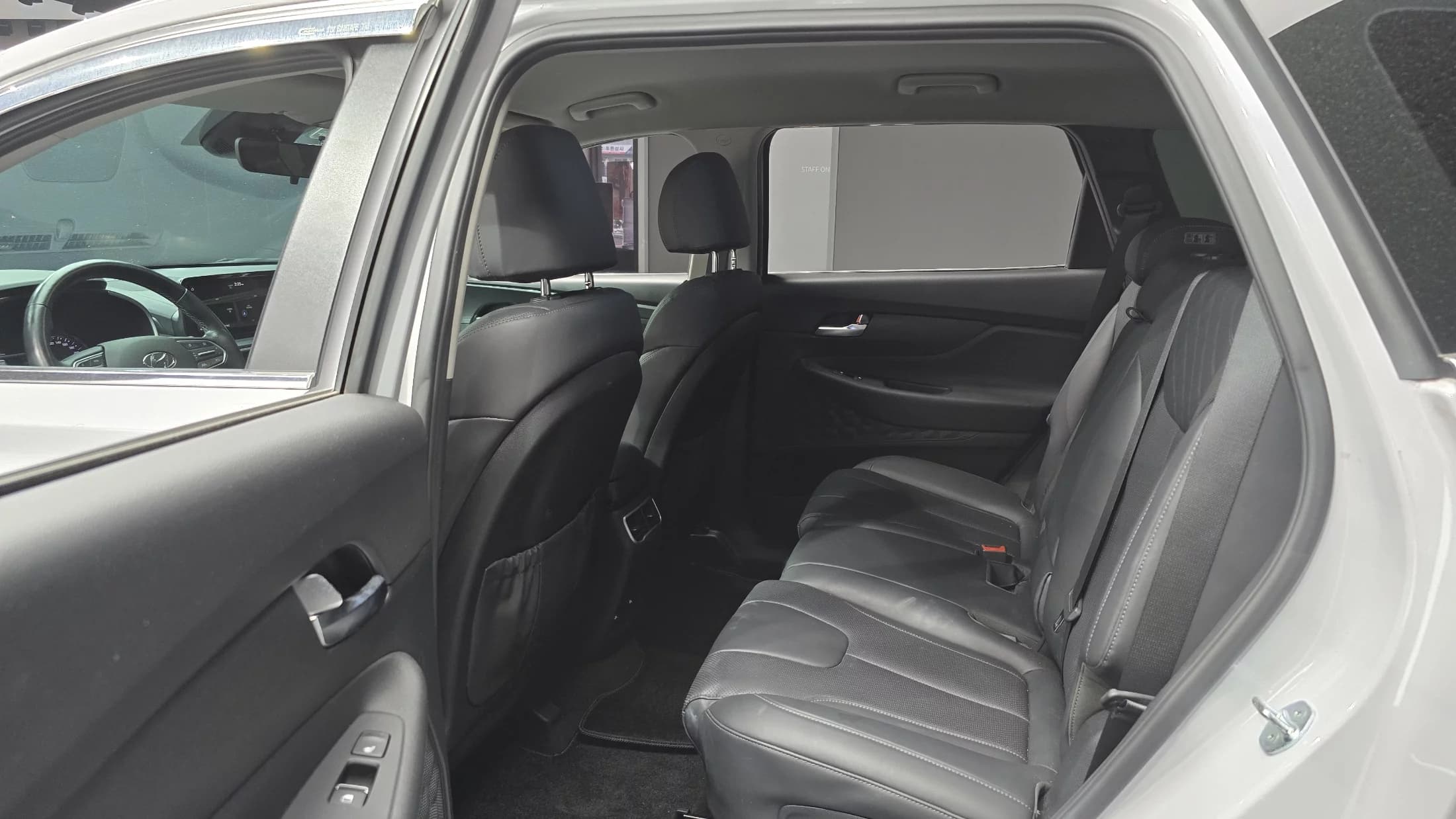 Hyundai Santa Fe Gasoline 2.5T 4WD Exclusive, 2022 г. 40618 км. — фото 13