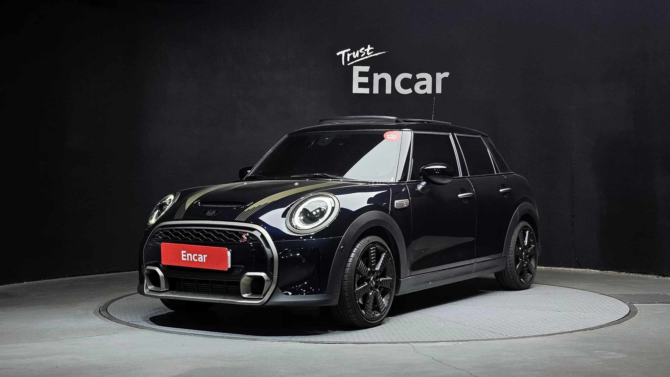 MINI Cooper 5Door Resolute Edition 3rd Gen, 2023 г. 24364 км.